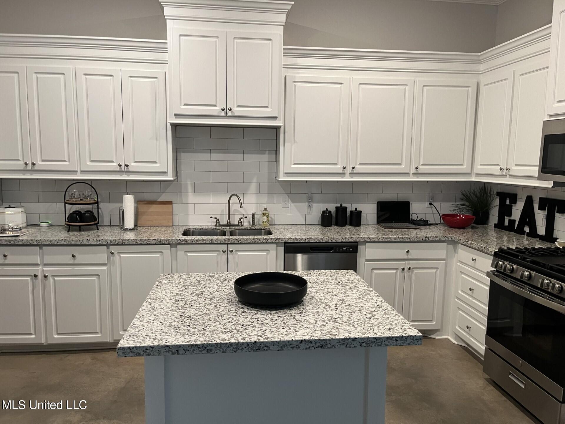108 Brunswick Cove, Canton, Mississippi image 8