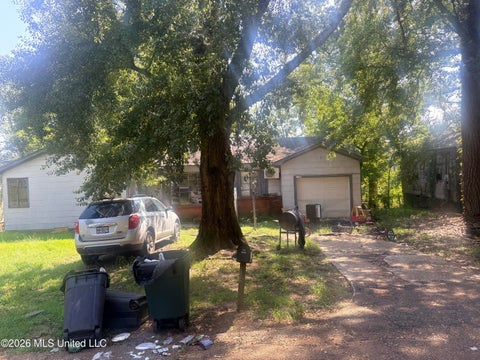Homes For Sale - 1736 E Gibraltar Dr<br/> Hinds County, Jackson, MS 39204