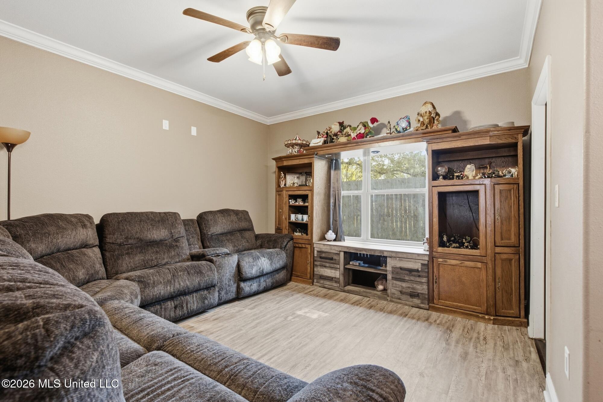 8108 Durango Avenue - Photo 4