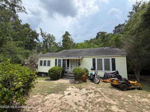 Homes For Sale - 522 W 28th Street<br/> Laurel, MS 39440