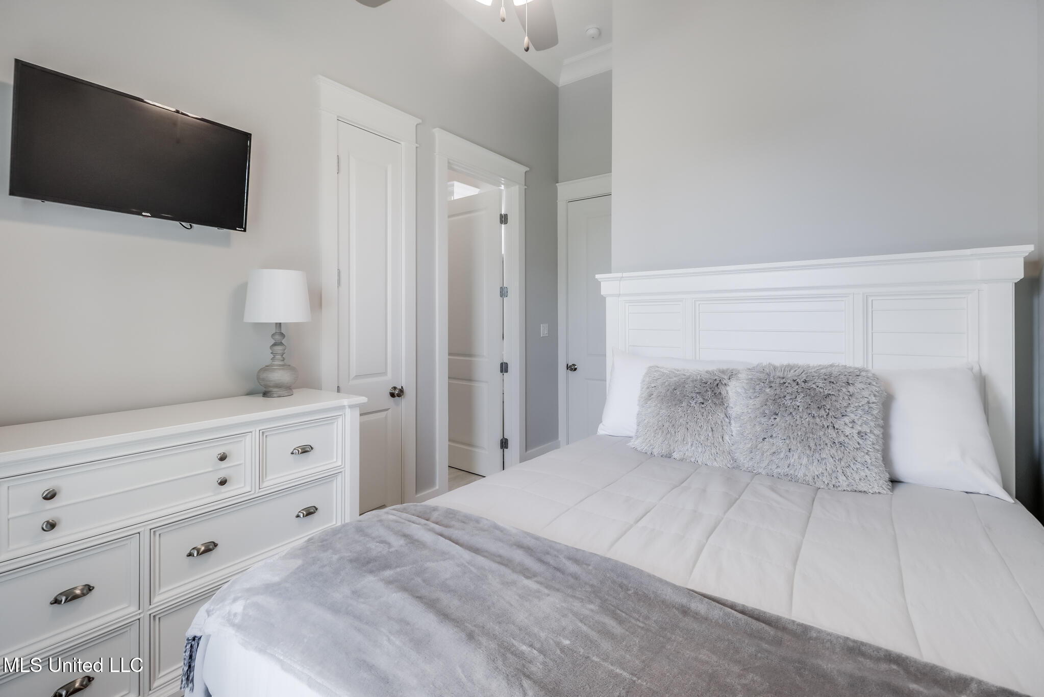 4832 W Beach Boulevard, Gulfport, Mississippi image 28