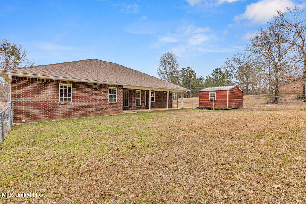 40 Tall Pine Drive, Wiggins, Mississippi image 4