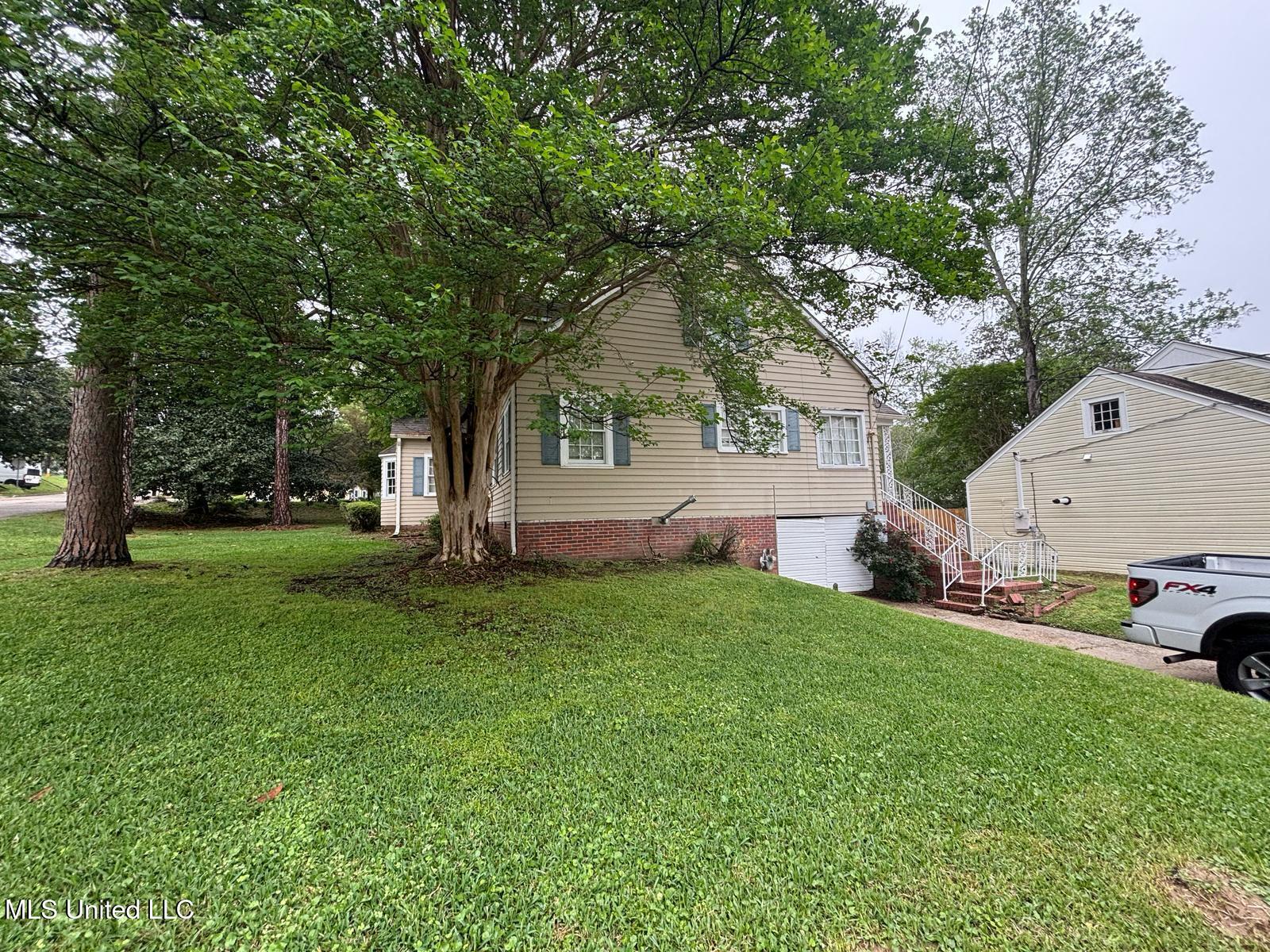 1310 Division Street, Vicksburg, Mississippi image 6