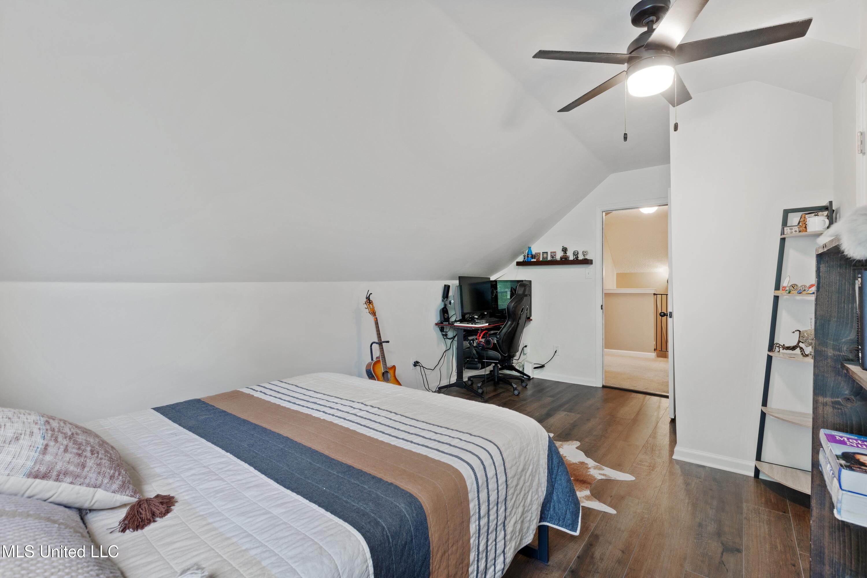 7880 N Shahkoka Drive, Olive Branch, Mississippi image 18