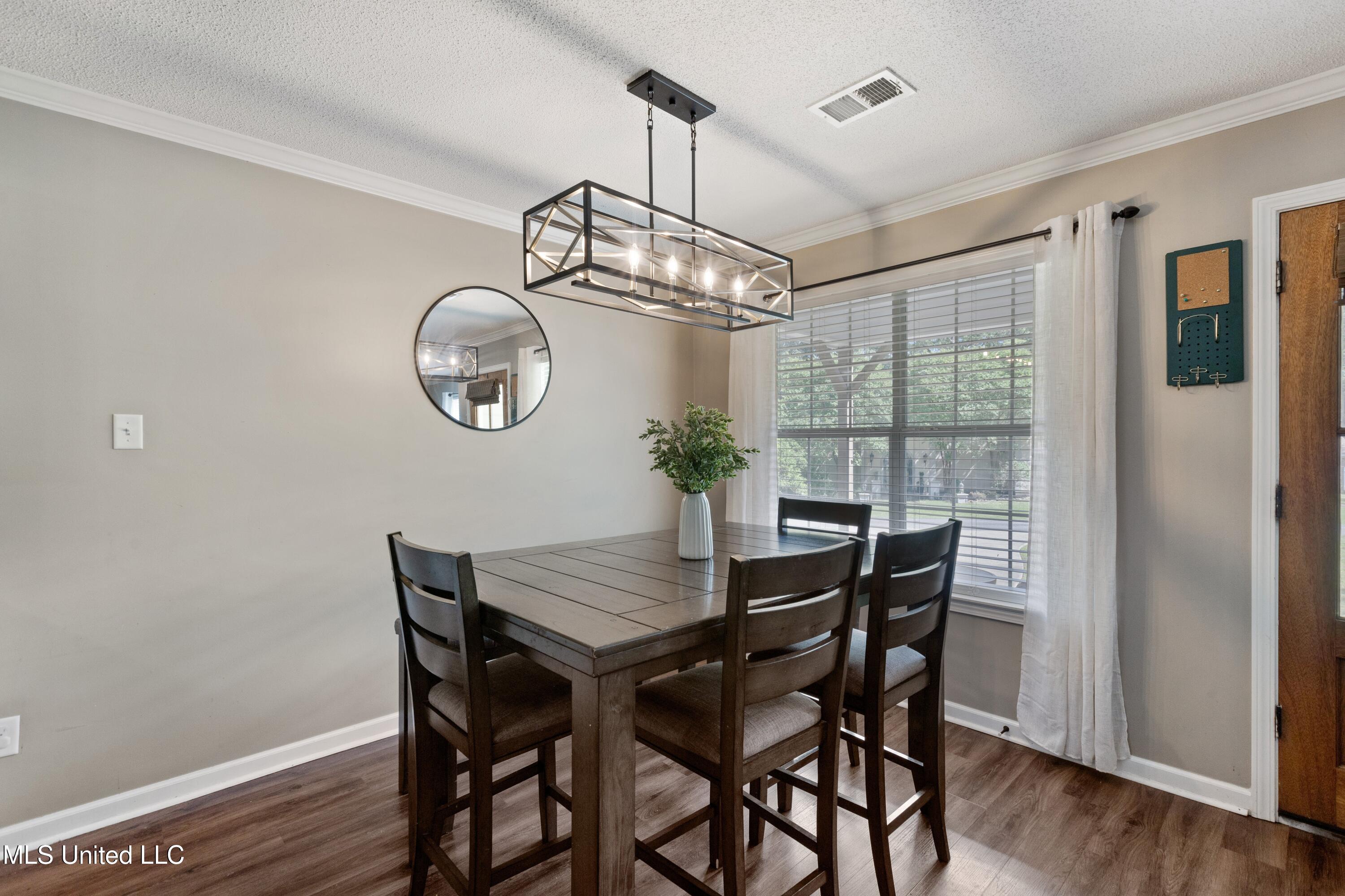7880 N Shahkoka Drive, Olive Branch, Mississippi image 11