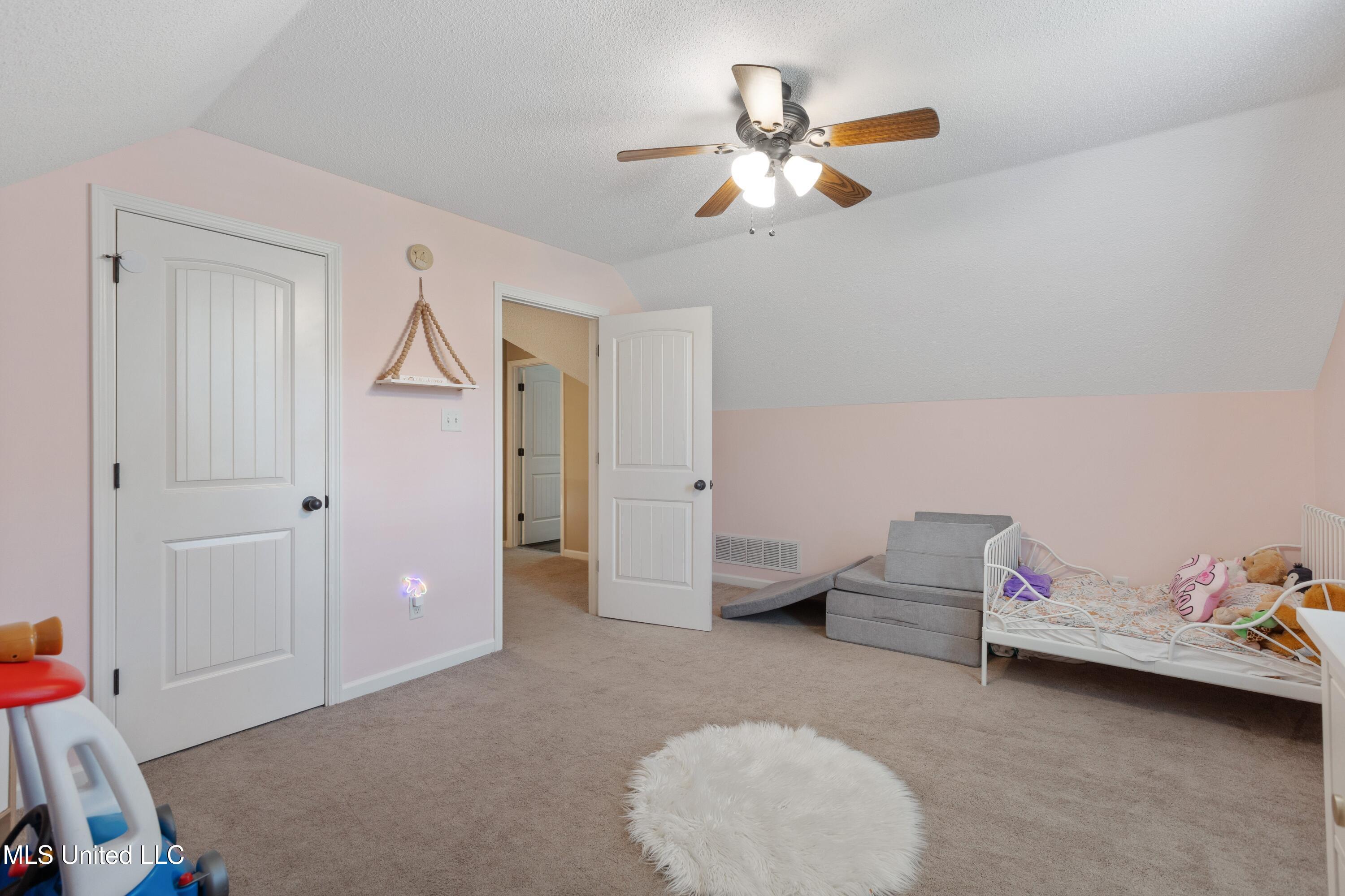 7880 N Shahkoka Drive, Olive Branch, Mississippi image 22
