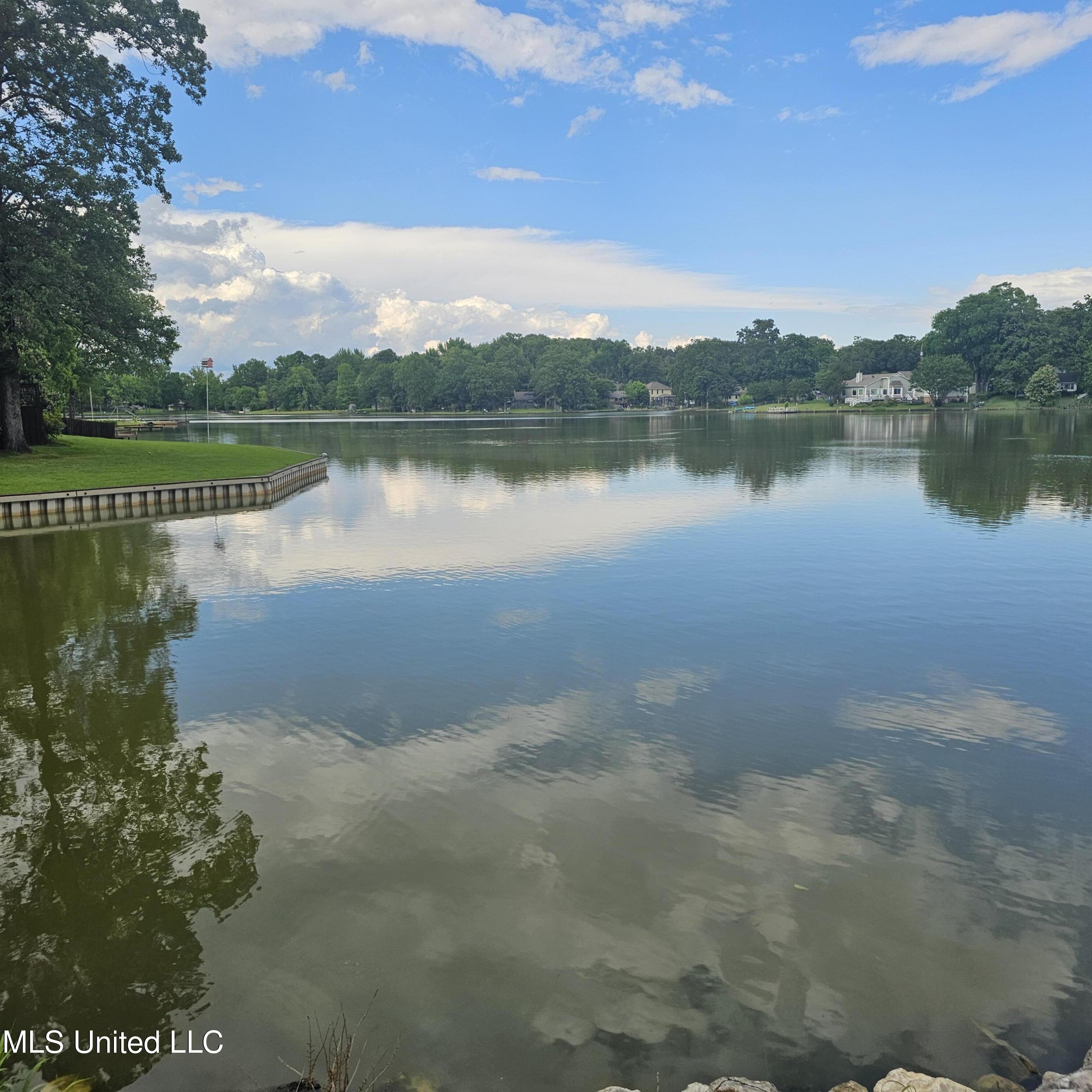 7880 N Shahkoka Drive, Olive Branch, Mississippi image 26