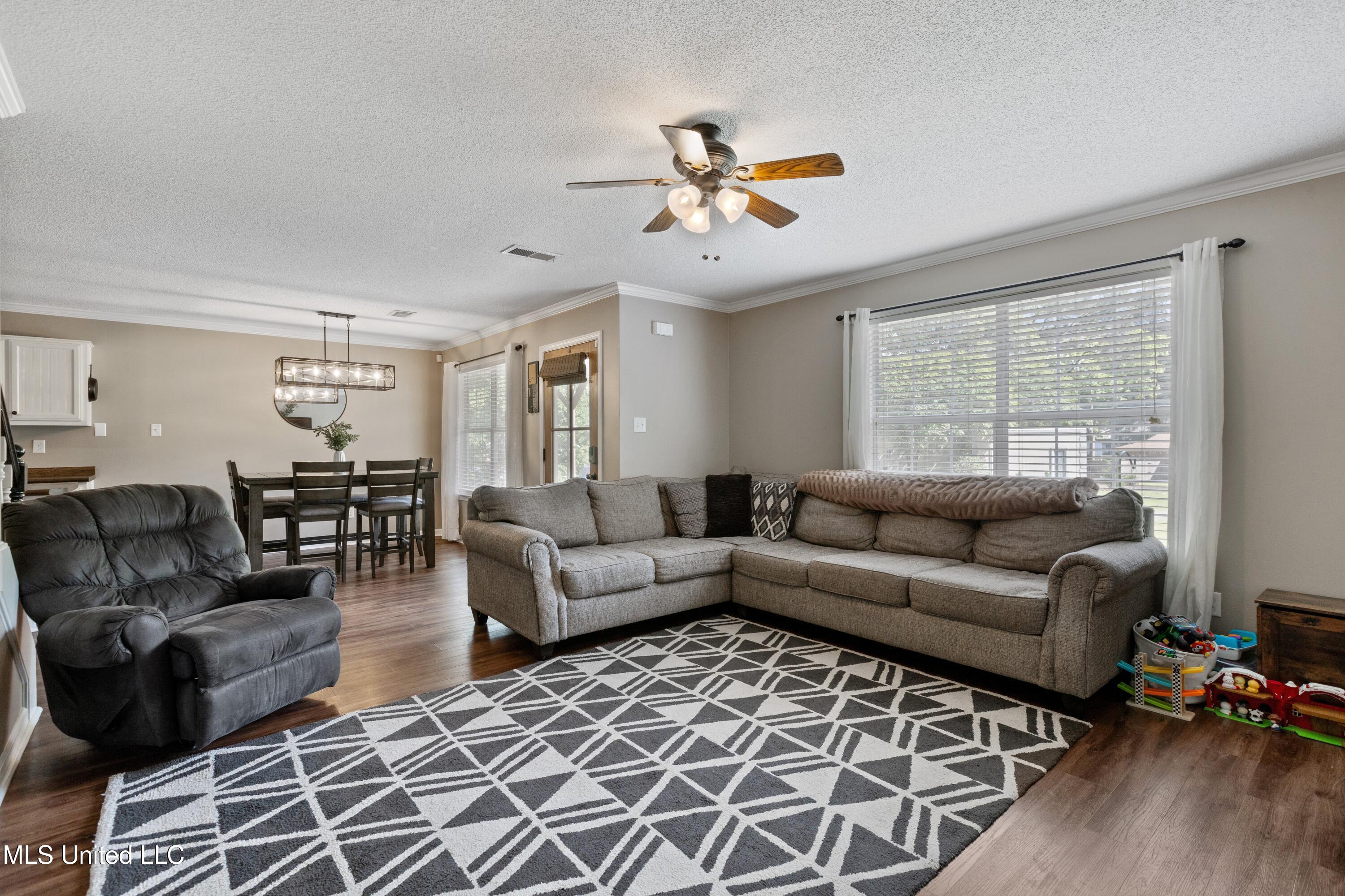 7880 N Shahkoka Drive, Olive Branch, Mississippi image 5