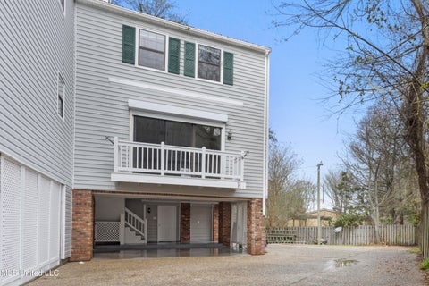 Condo For Sale - 255 E Scenic Drive<br/> Pass Christian, MS 39571