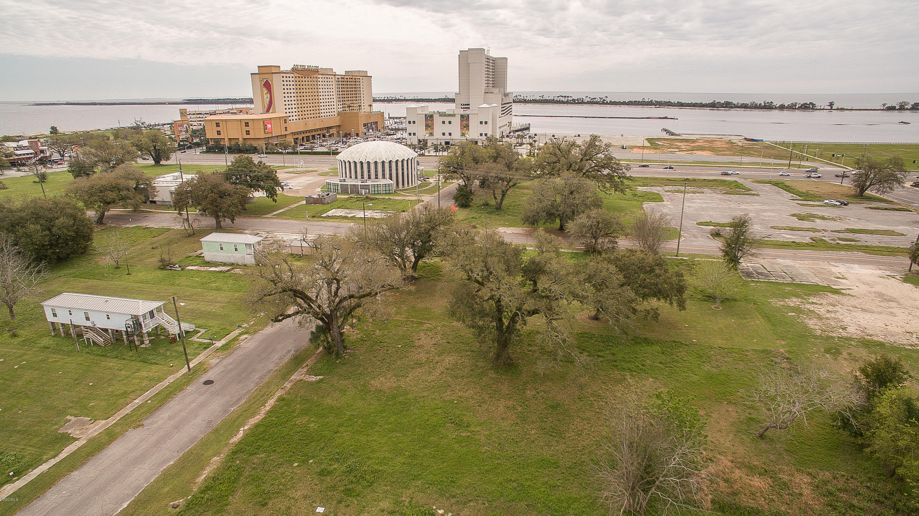 121 Cedar Street, Biloxi, Mississippi image 8