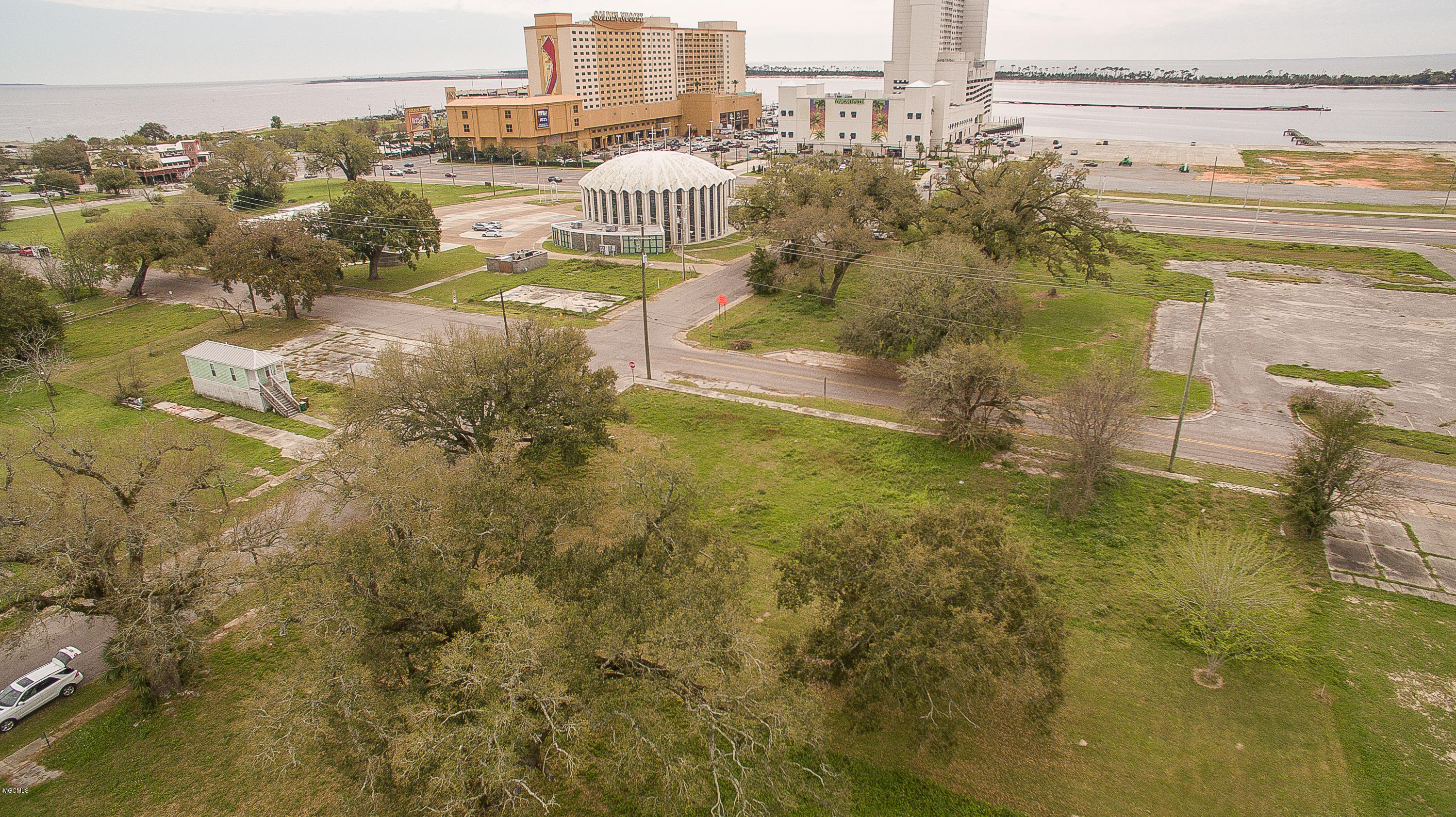 121 Cedar Street, Biloxi, Mississippi image 1