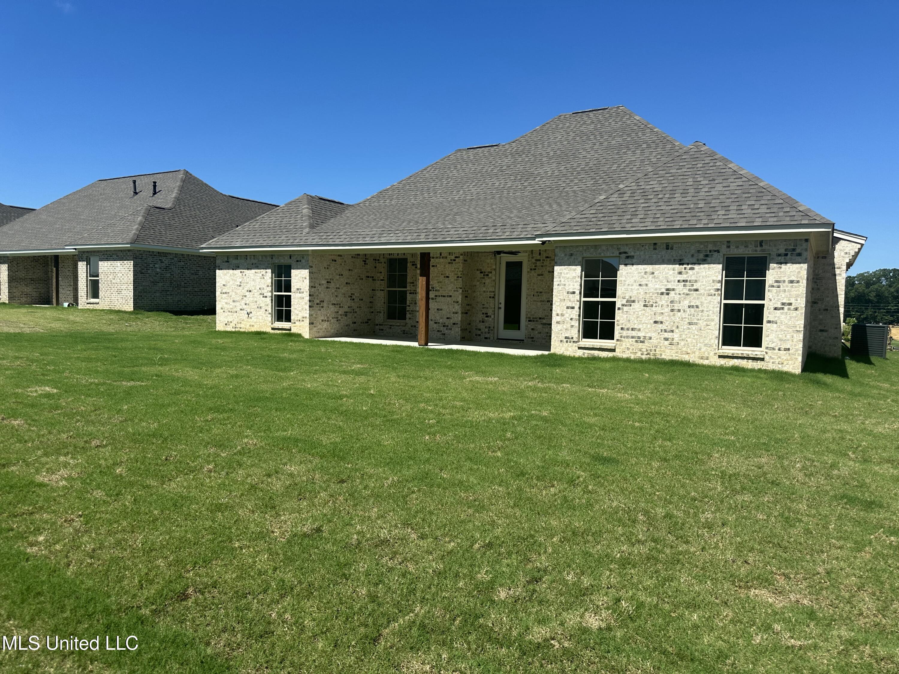 448 Aurora Circle, Canton, Mississippi image 29