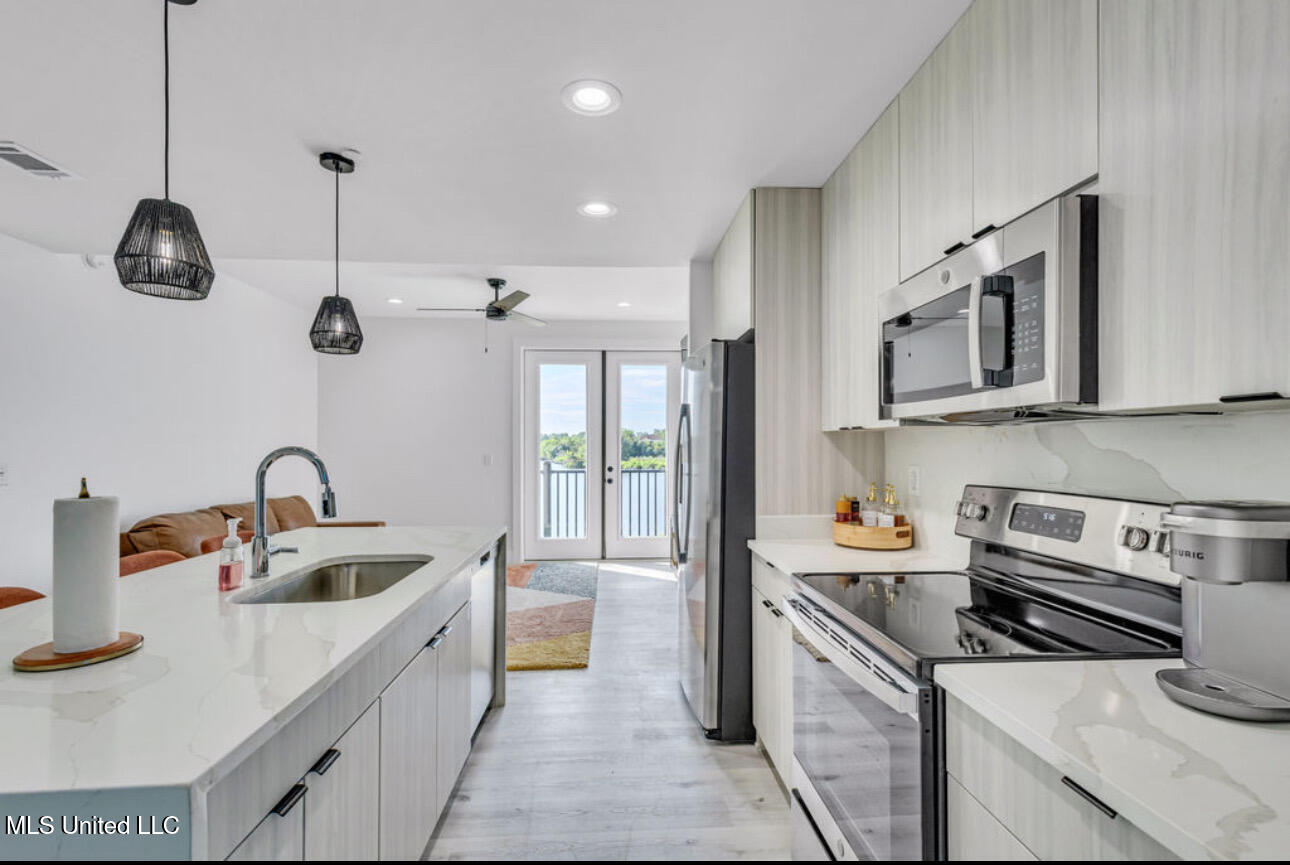 1302 Magnolia Street #A104, Gulfport, Mississippi image 7