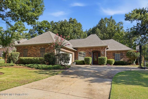 Homes For Sale - 124 Hemlock Lane<br/> Madison County, Madison, MS 39110