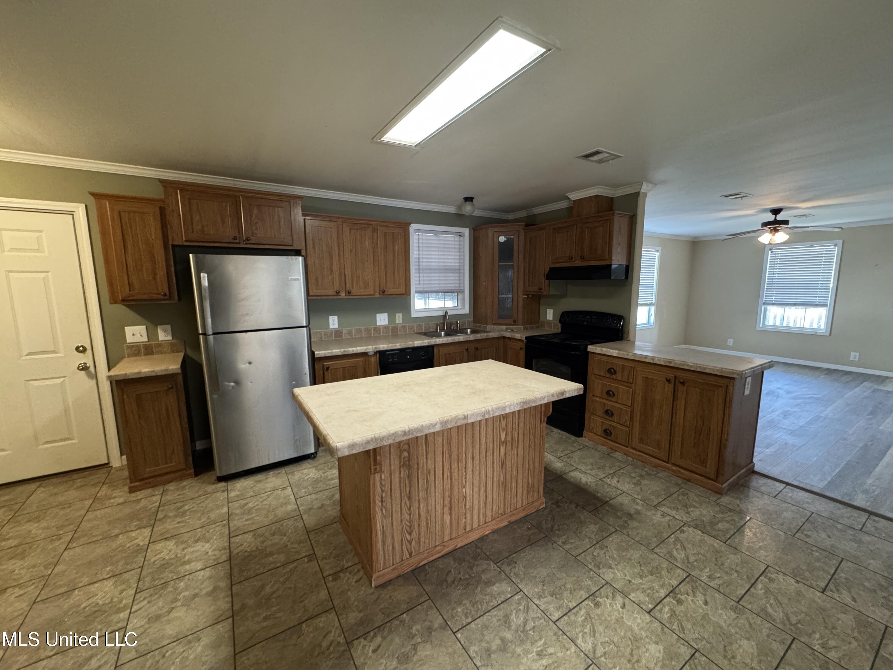 73 Crest Oak Drive, Starkville, Mississippi image 6