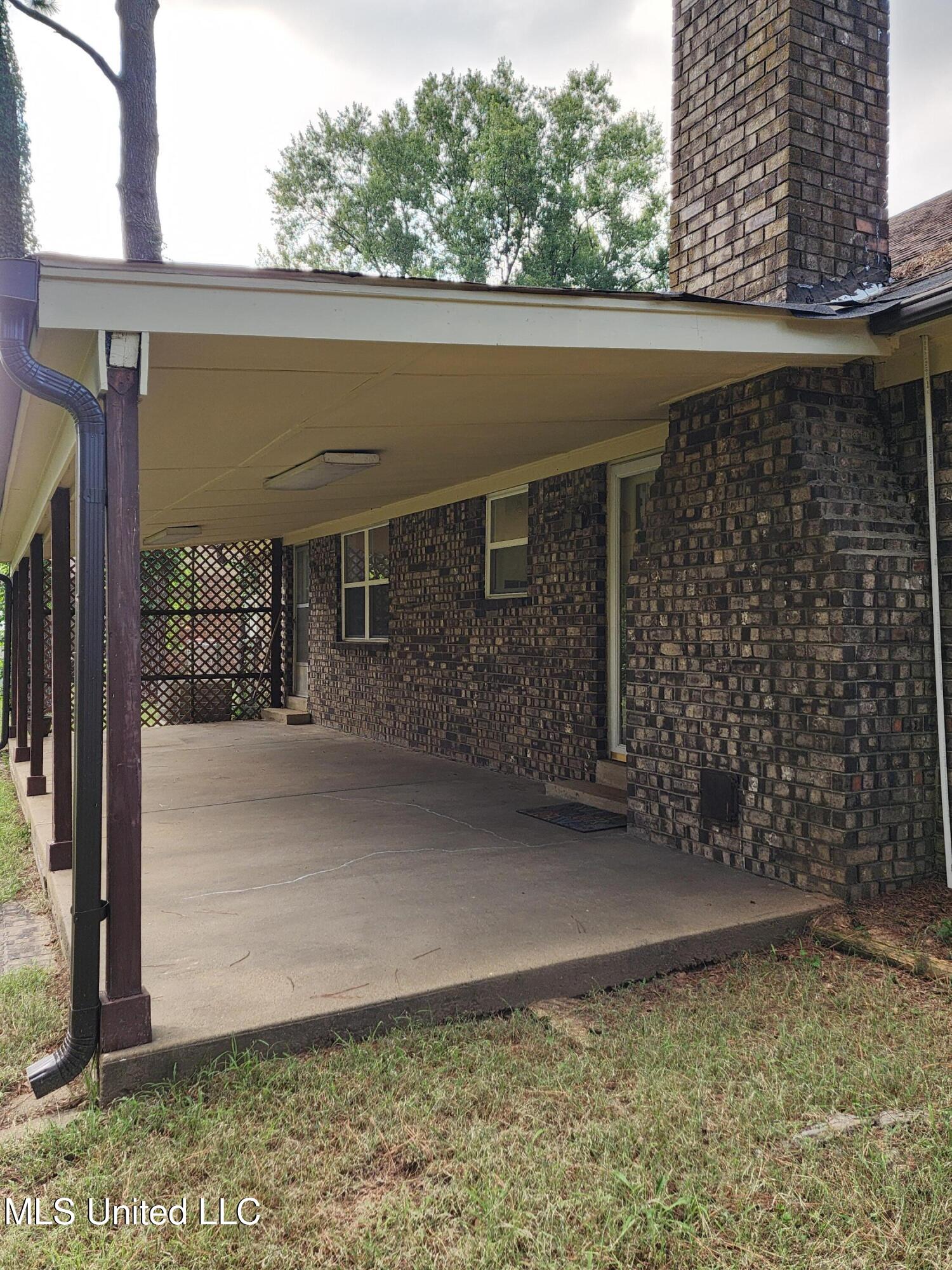 461 N Lakeshore Drive, Southaven, Mississippi image 16