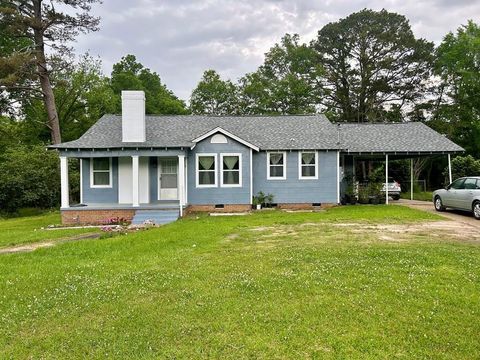 Homes For Sale - 1500 Robb Street<br/> Summit, MS 39666