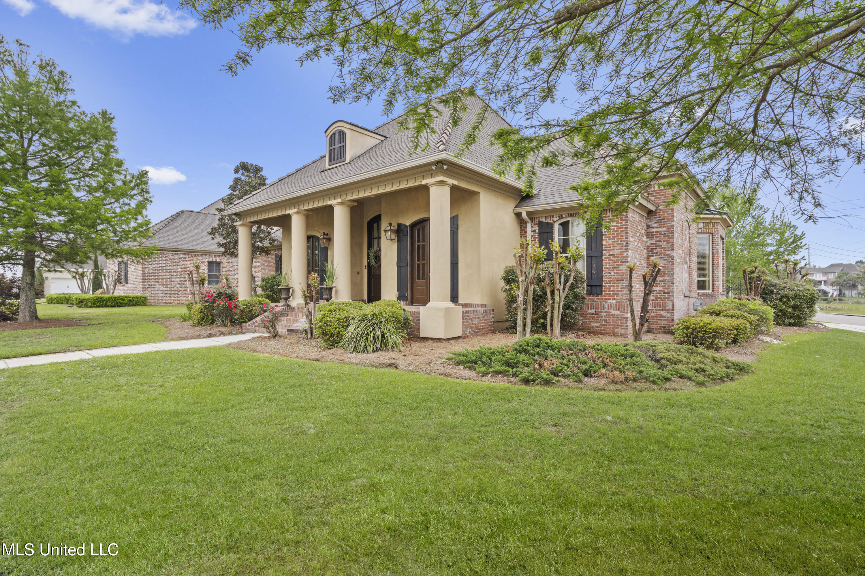 386 Fly Away Court, Biloxi, Mississippi image 2