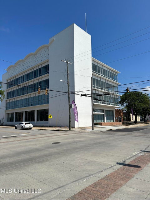 Multifamily For Rent - 3207 Magnolia Street<br/> Jackson County, Pascagoula, MS 39567