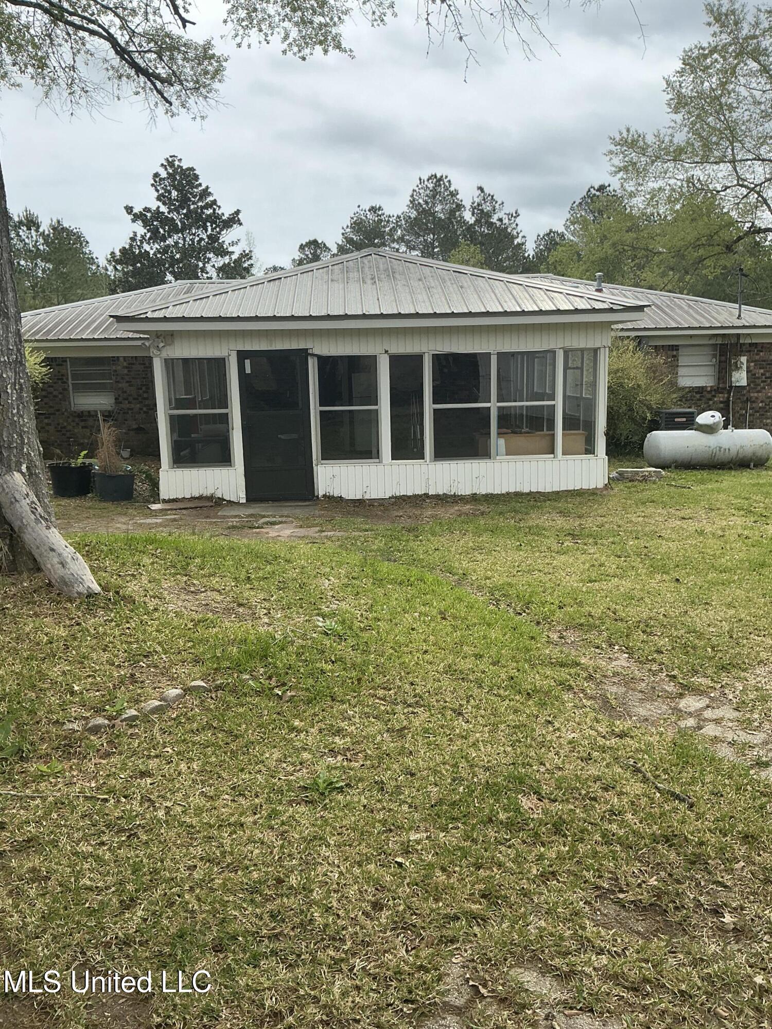 214 Gilley Lane, Leakesville, Mississippi image 17