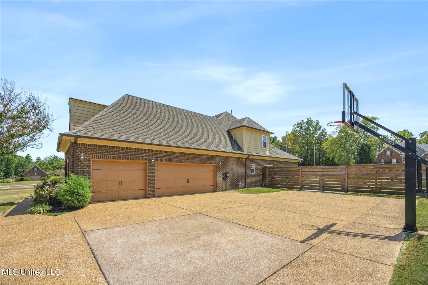 8655 Belmor Crossing Cove, Olive Branch, Mississippi image 4