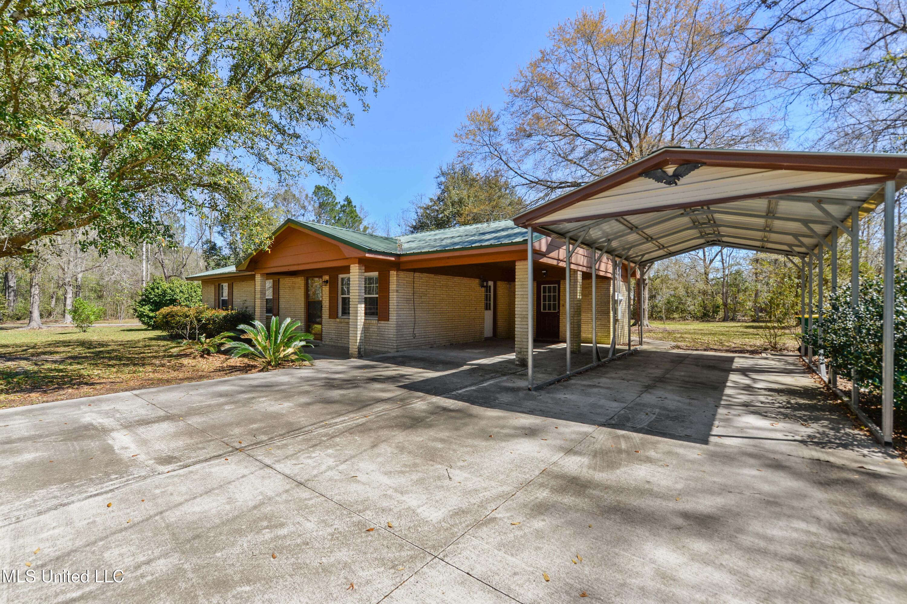10108 Dawnview Way, Moss Point, Mississippi image 2