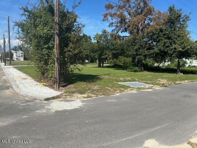 380 Meaut Street, Biloxi, Mississippi image 1