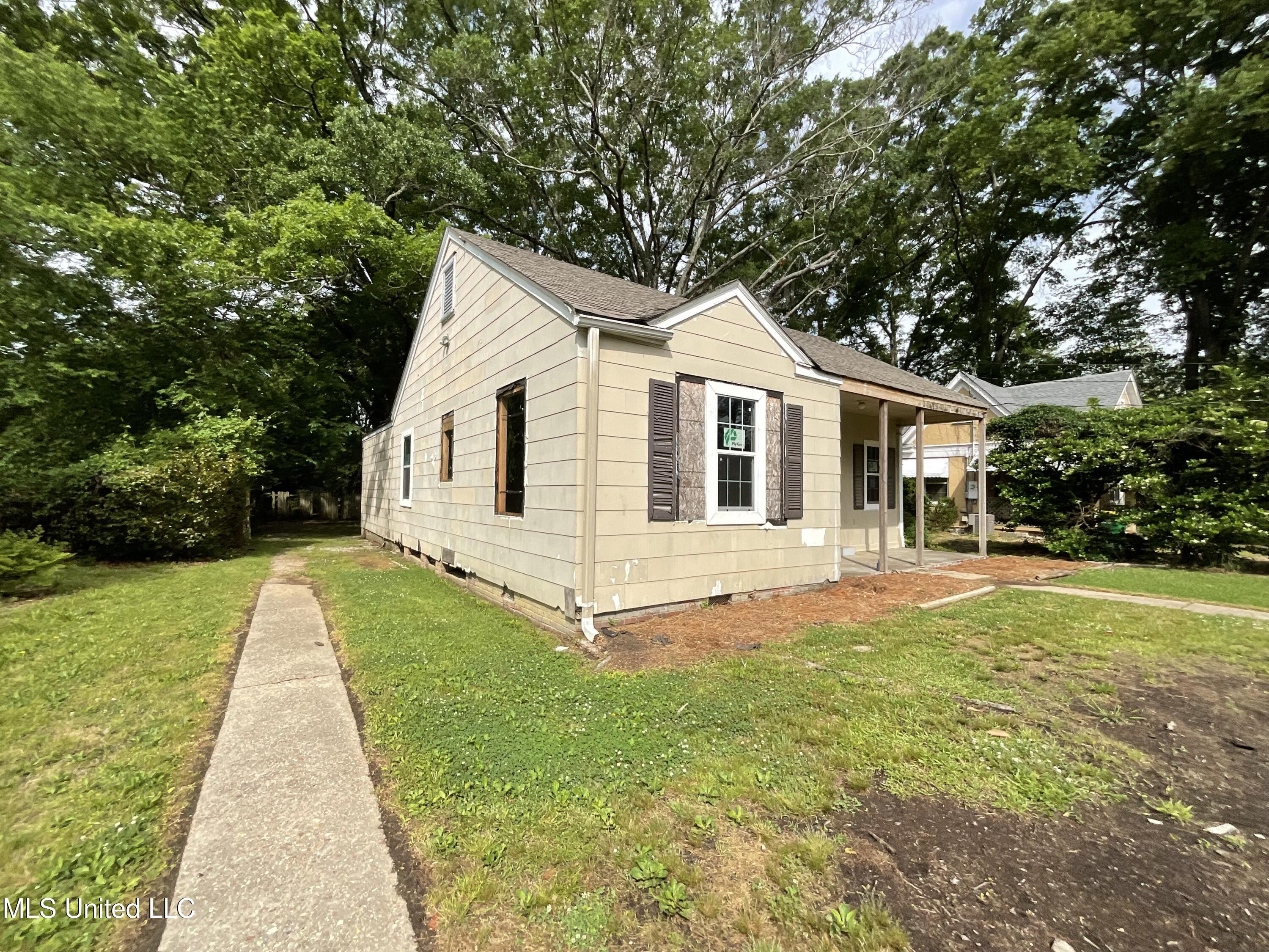3779 Northview Drive, Jackson, Mississippi image 3