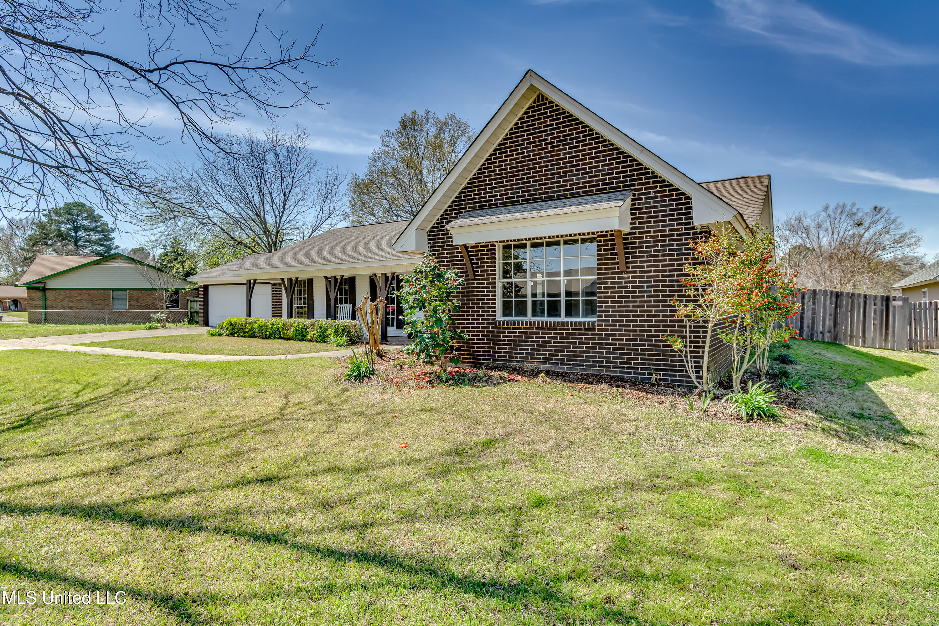 3635 Wilcox Drive, Pearl, Mississippi image 3