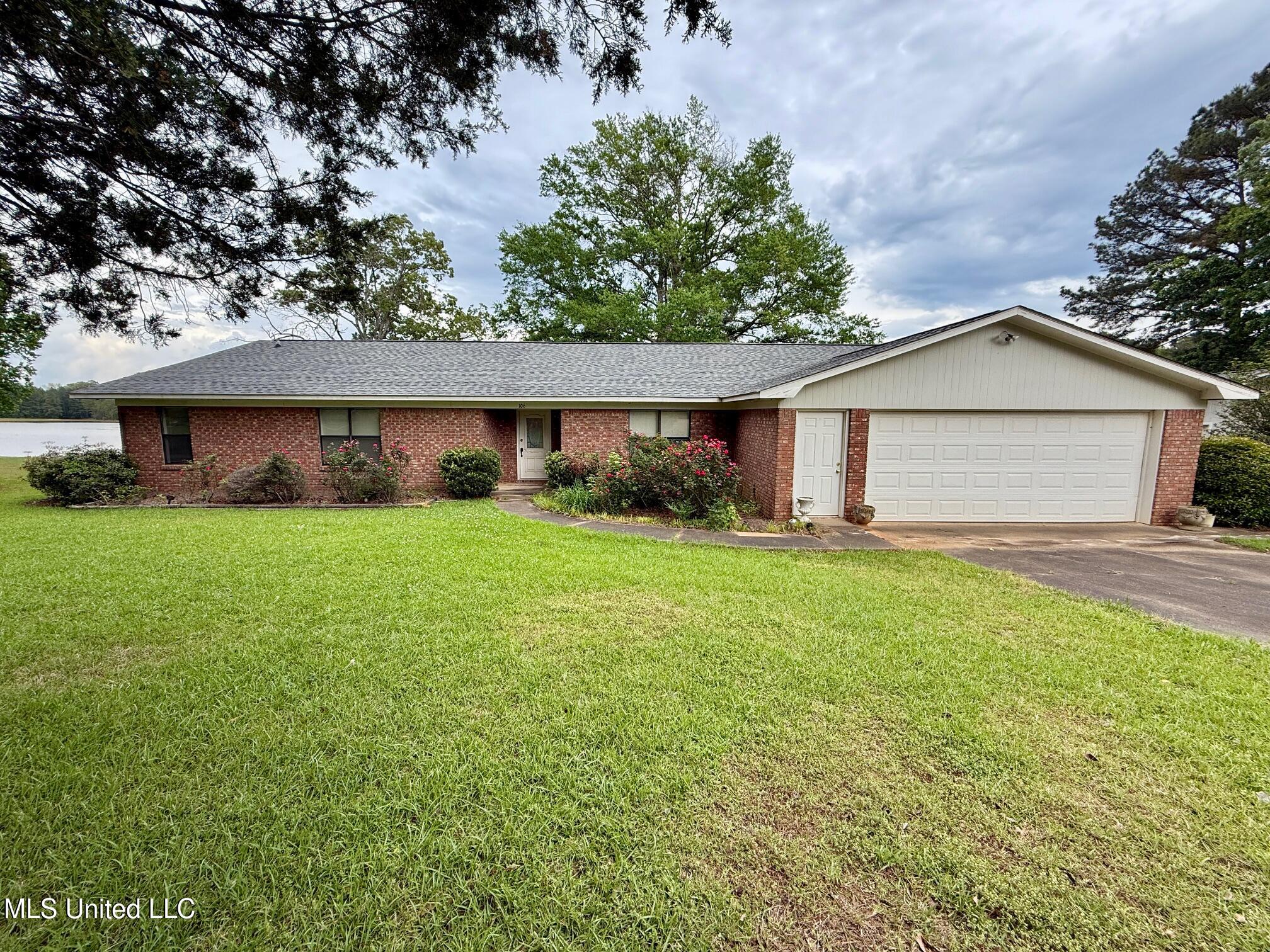 106 Skiers Point, Canton, Mississippi image 1