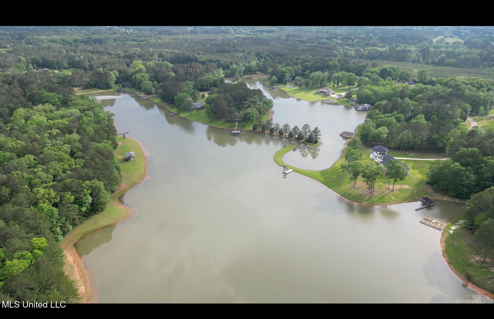 106 Skiers Point, Canton, Mississippi image 8