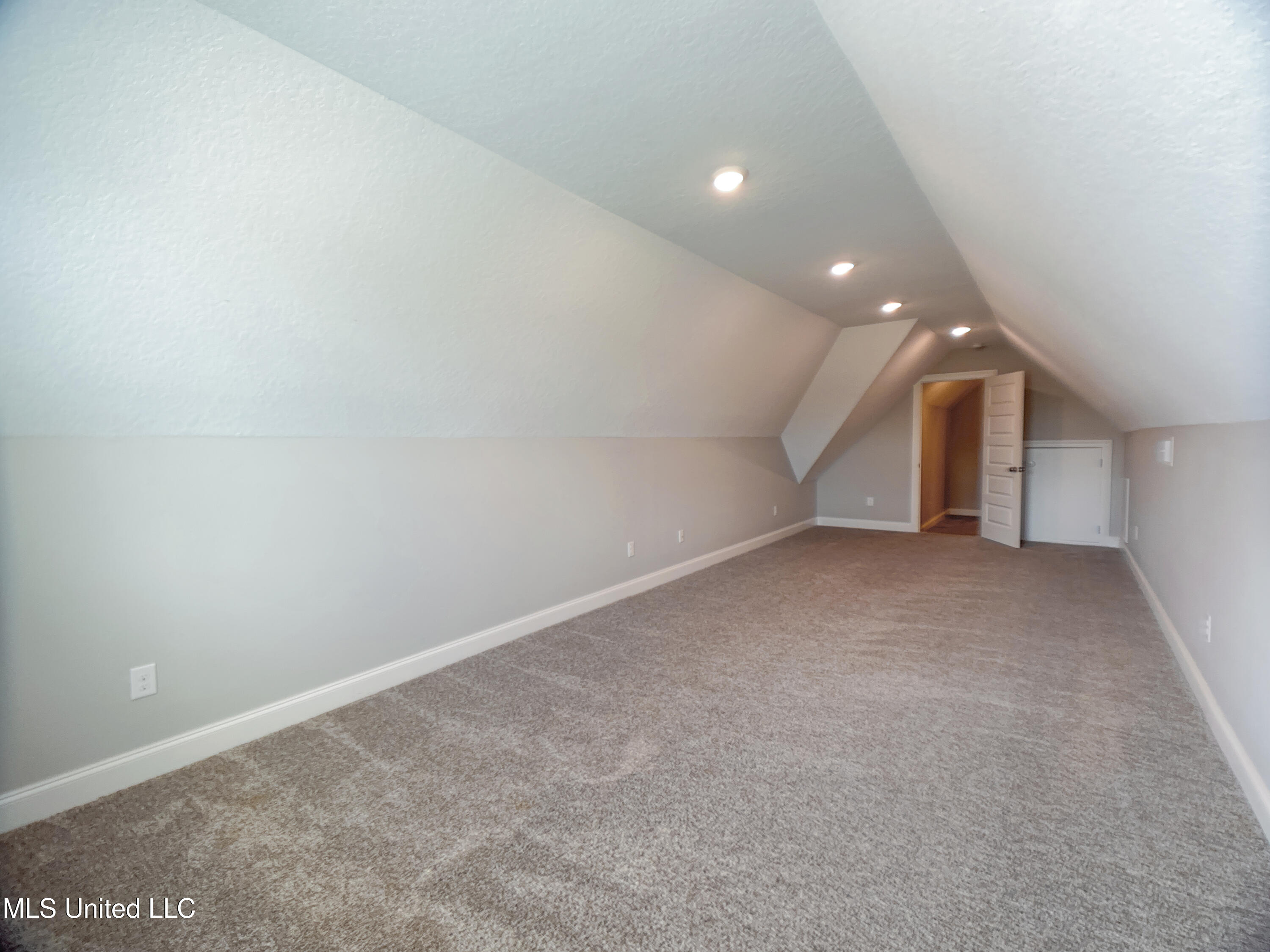 5807 Sylvester Street, Ocean Springs, Mississippi image 21