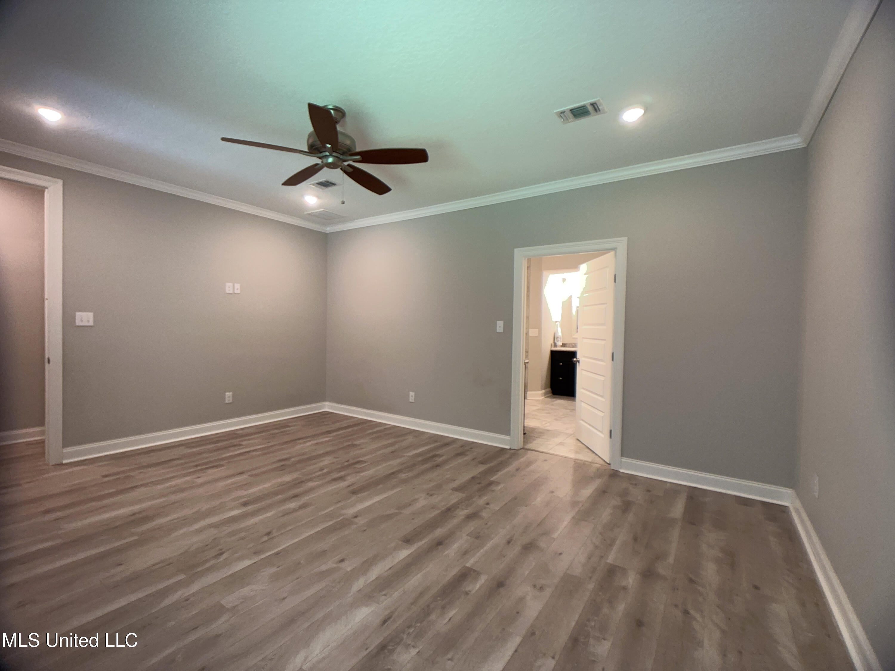 5807 Sylvester Street, Ocean Springs, Mississippi image 11