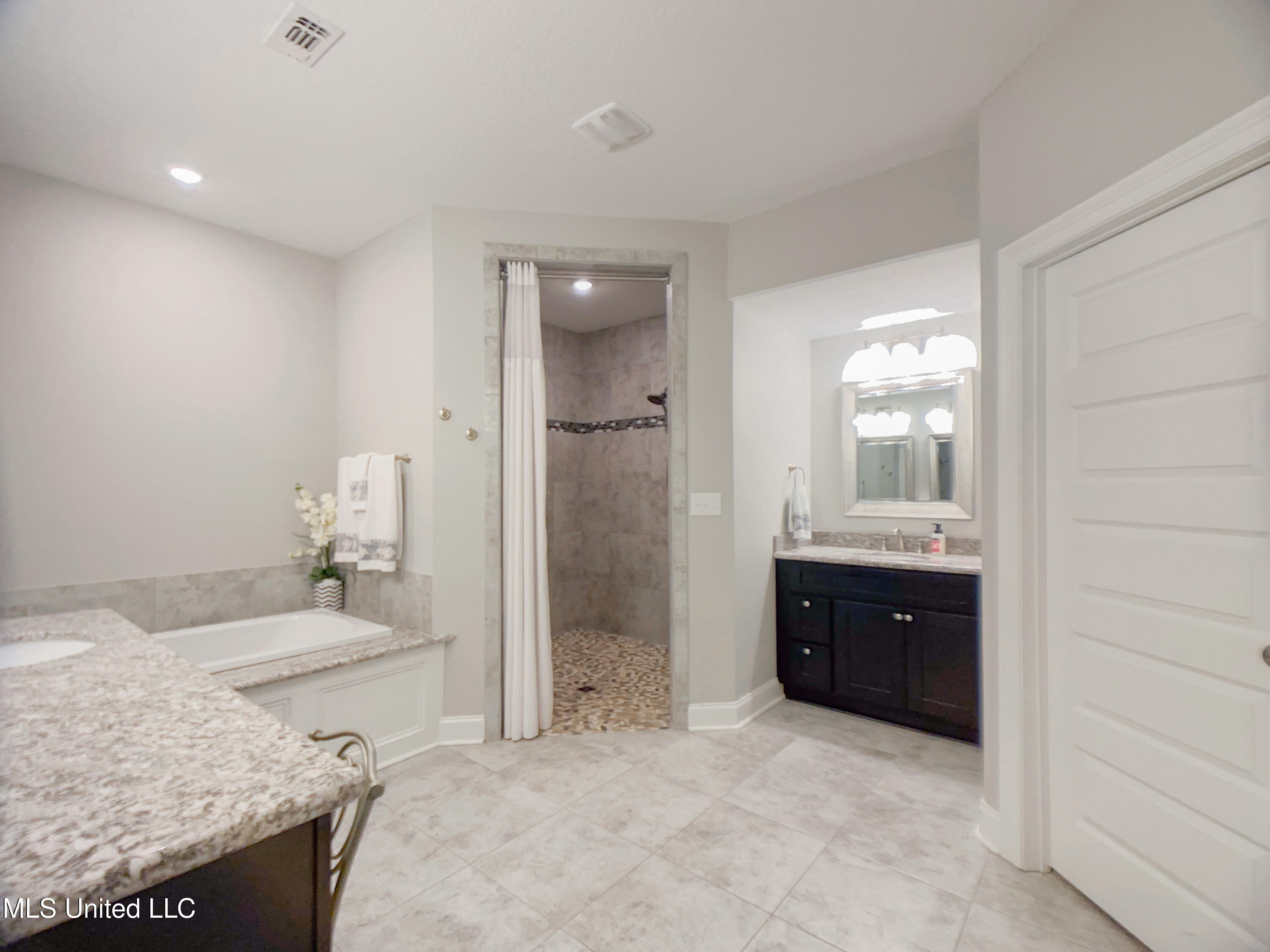 5807 Sylvester Street, Ocean Springs, Mississippi image 12