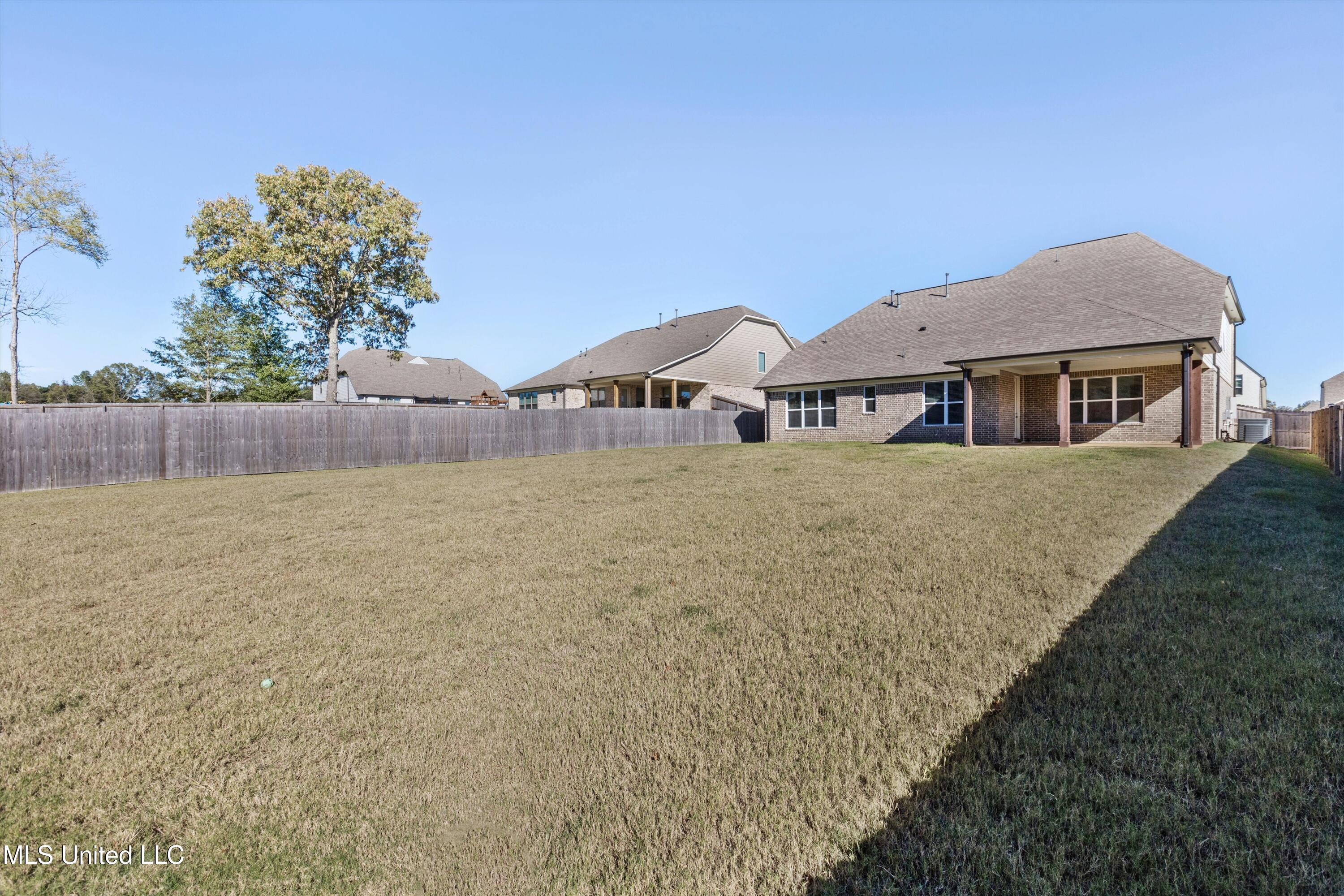 4975 Longmire Lane, Olive Branch, Mississippi image 24