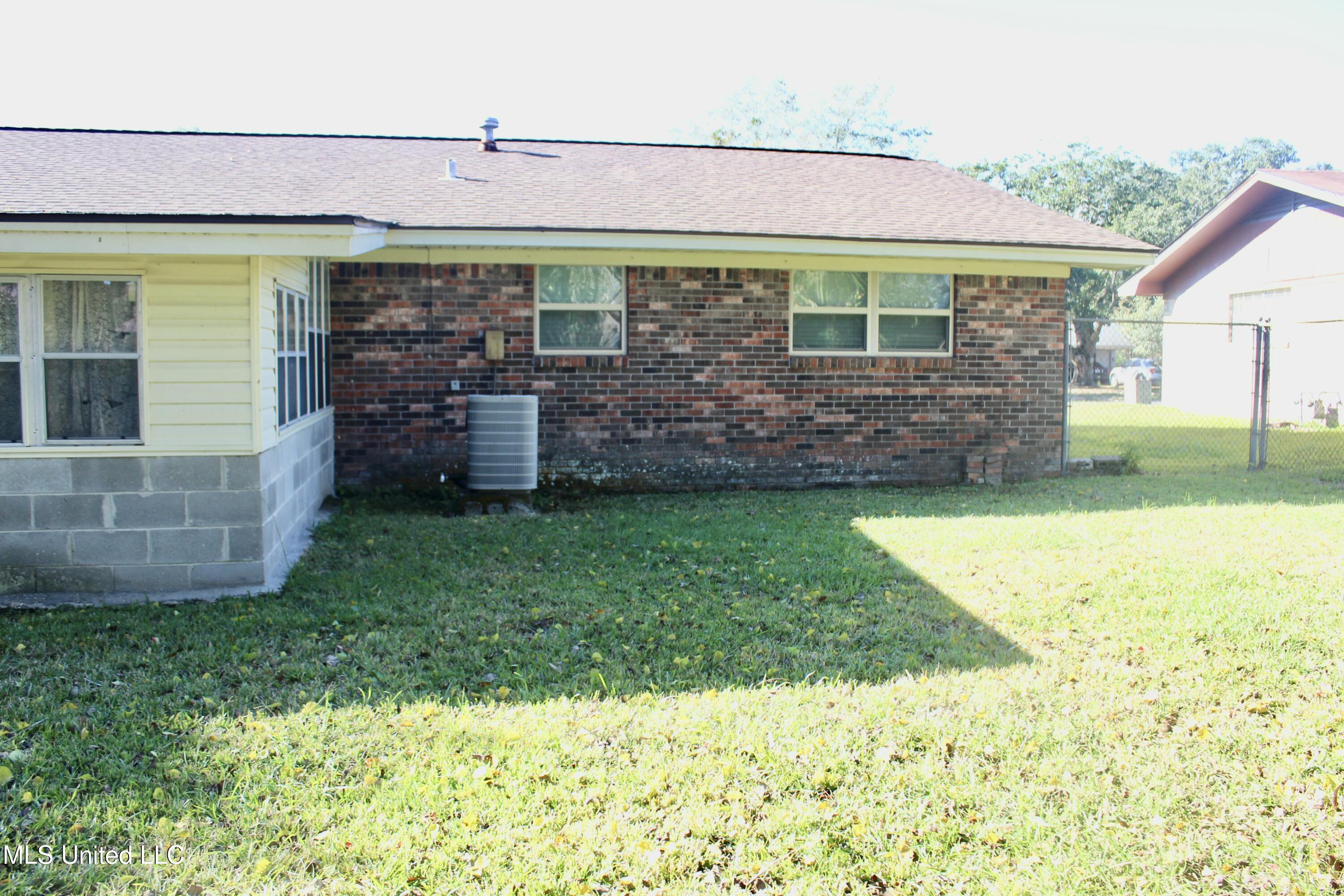 2284 Windsor Court, Biloxi, Mississippi image 20