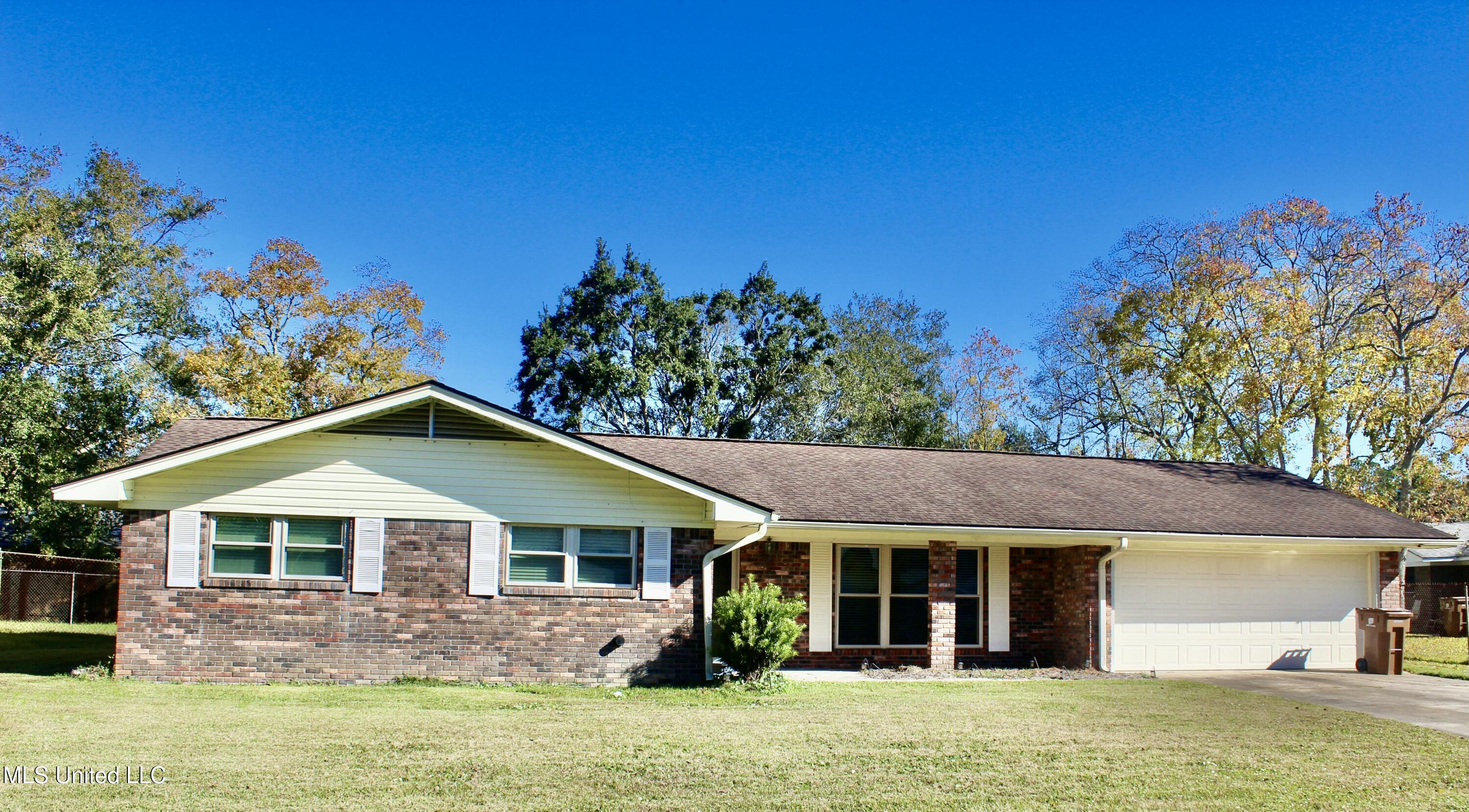 2284 Windsor Court, Biloxi, Mississippi image 1