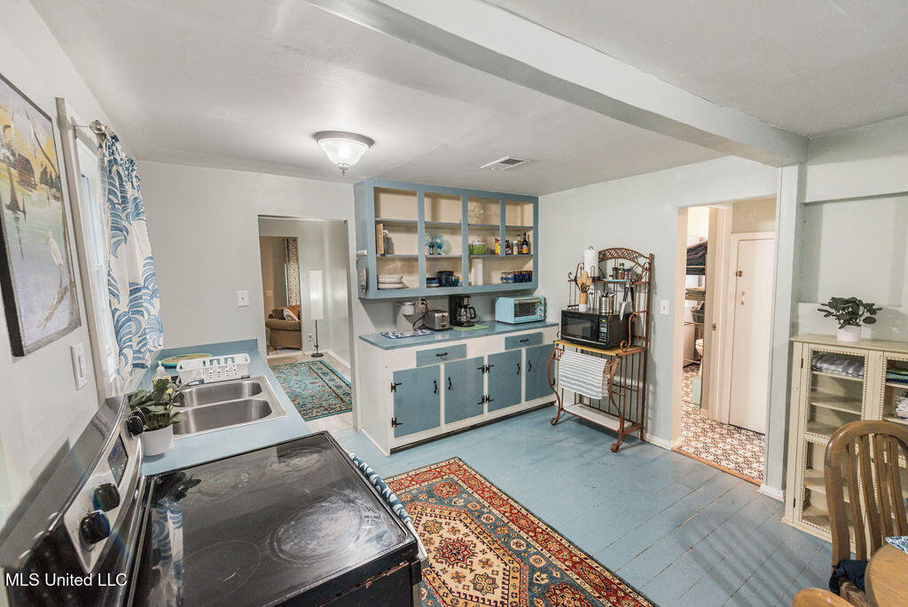 317 Ballentine Street, Bay Saint Louis, Mississippi image 9