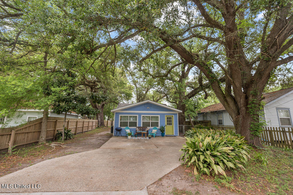 317 Ballentine Street, Bay Saint Louis, Mississippi image 5