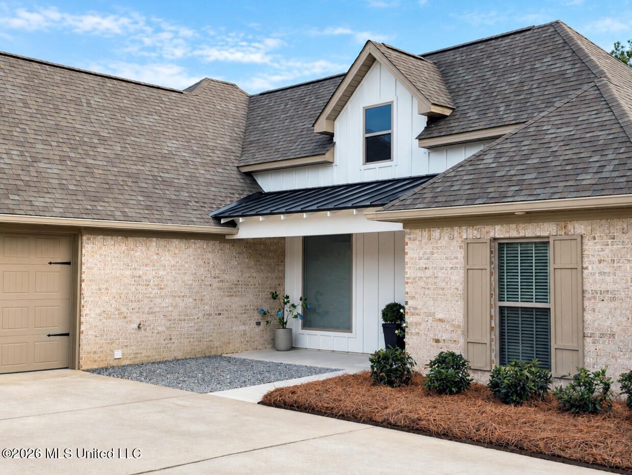 623 Wild Horse Lane