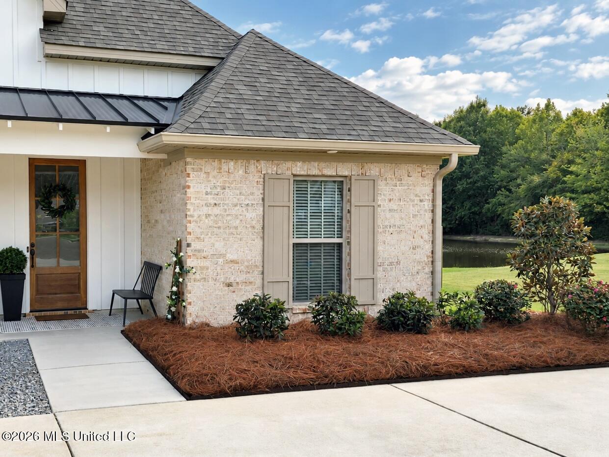 623 Wild Horse Lane