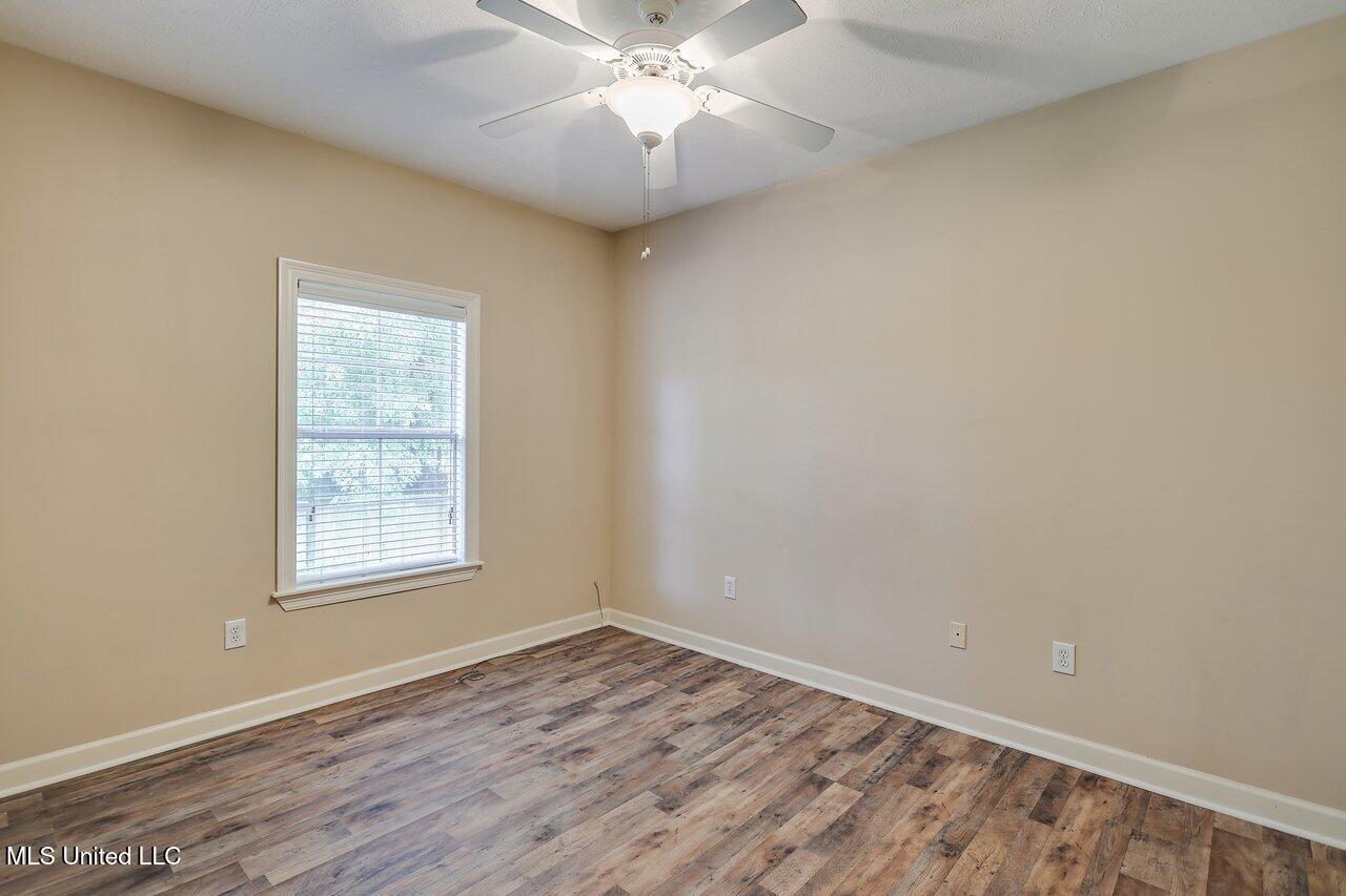 103 Cavitt Cove, Clinton, Mississippi image 25