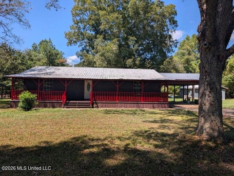 Homes For Sale - 32 Rose Hill Drive<br/> Natchez, MS 39120