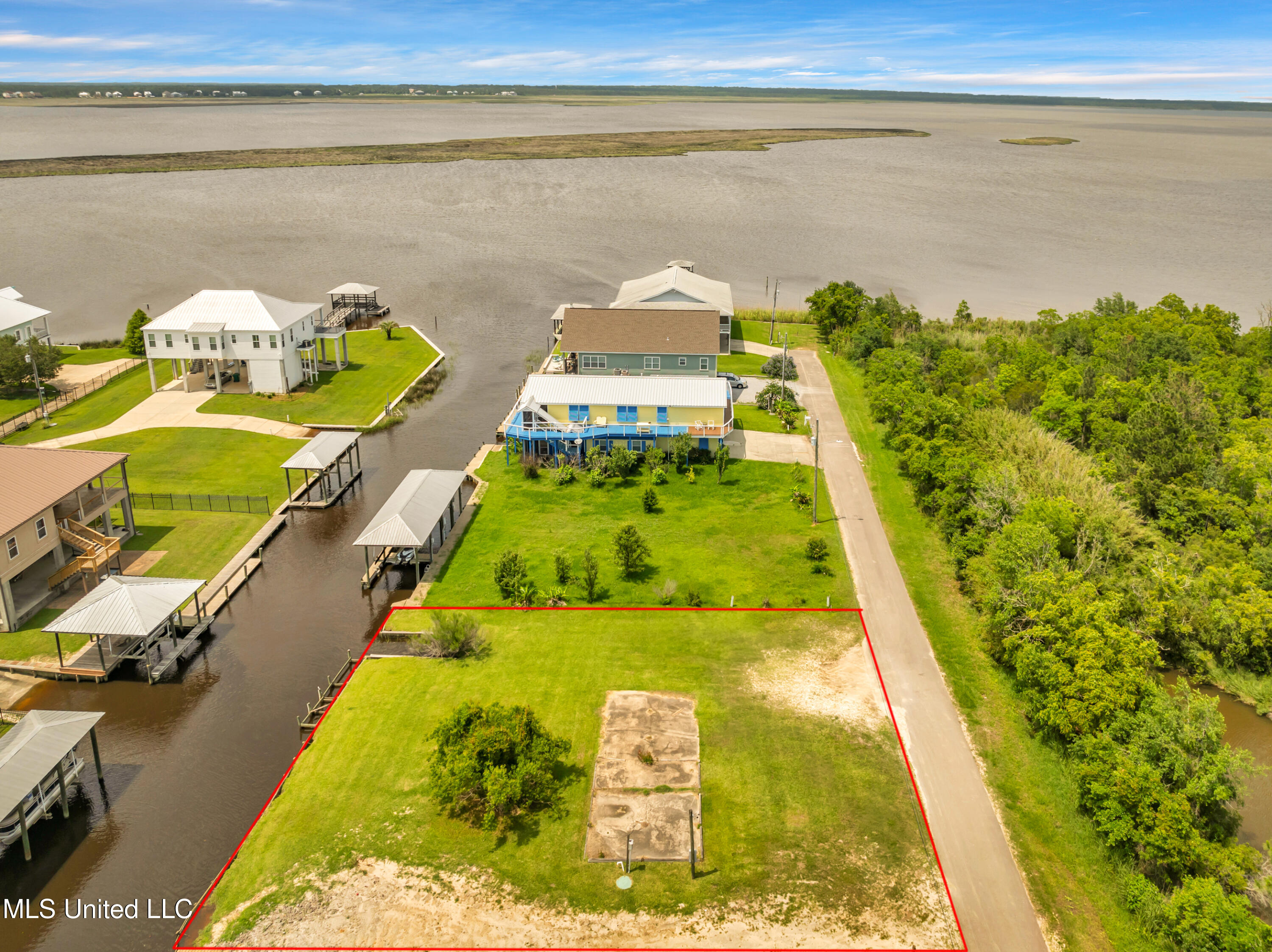 98 Wolfe Street, Bay Saint Louis, Mississippi image 7