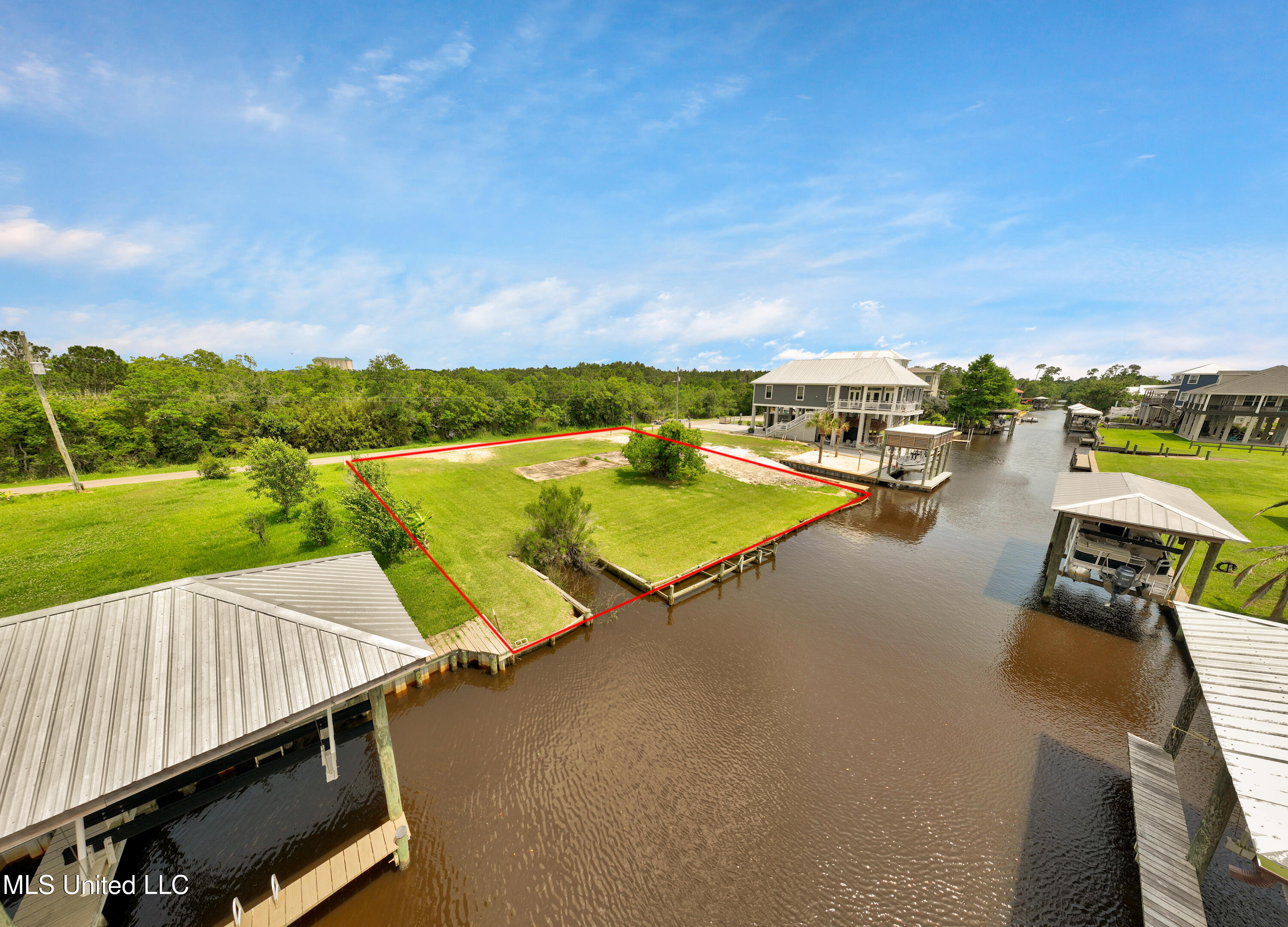 98 Wolfe Street, Bay Saint Louis, Mississippi image 4