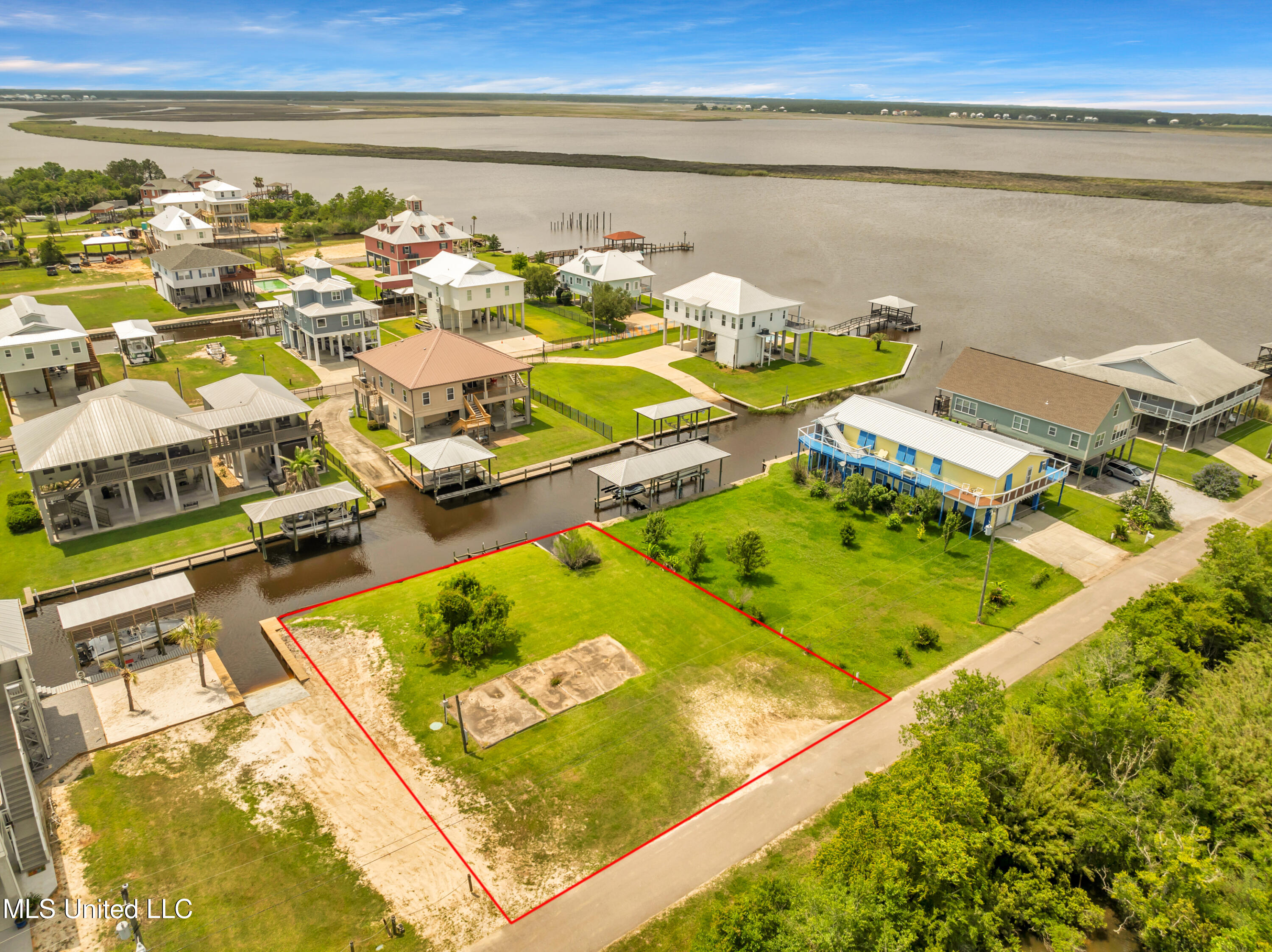 98 Wolfe Street, Bay Saint Louis, Mississippi image 6