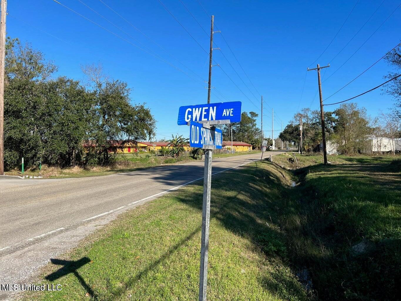 Gwen Avenue, Waveland, Mississippi image 2