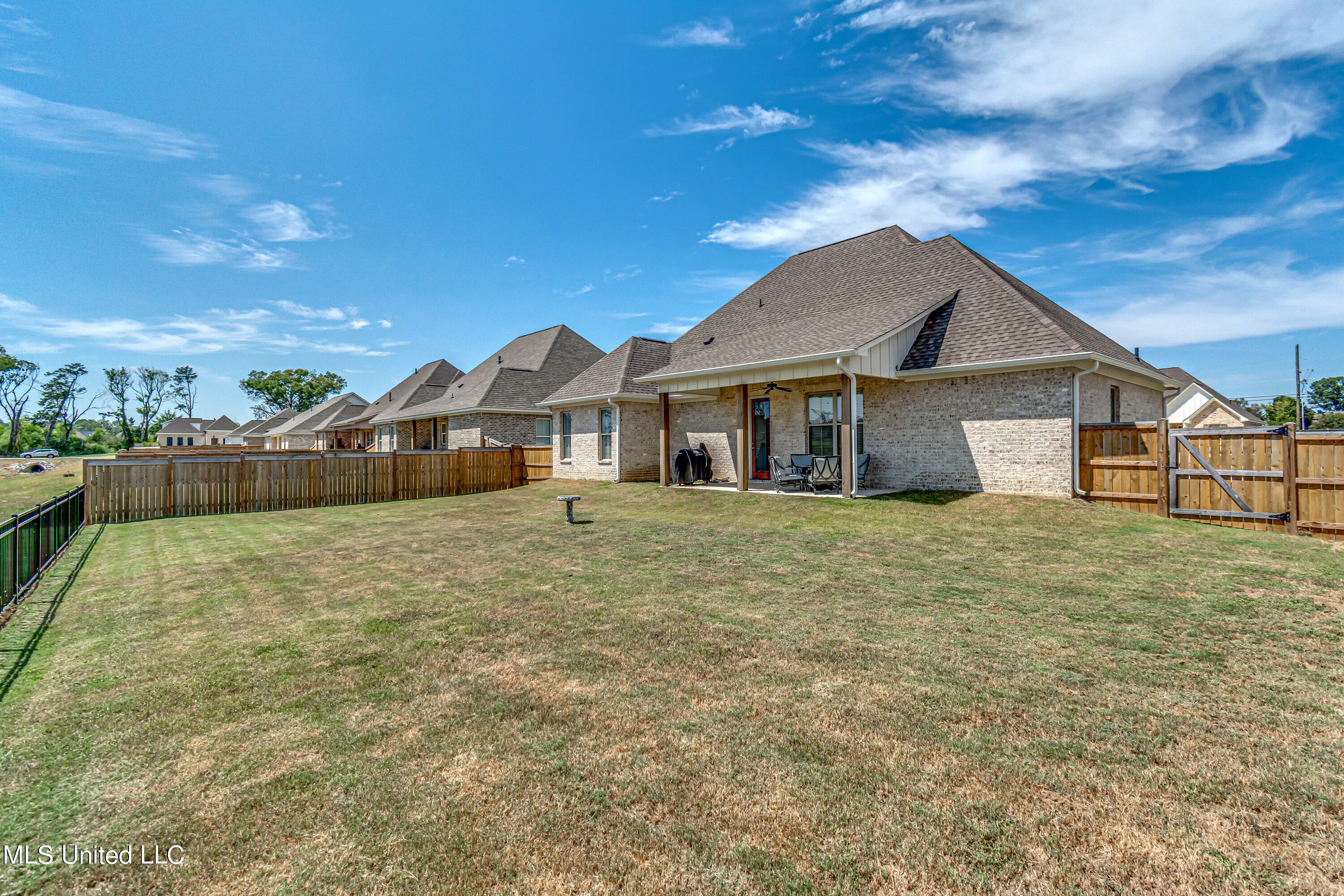 Canton, Mississippi 39046, United States, 3 Bedrooms Bedrooms, ,2 BathroomsBathrooms,Residential,Pending,45379