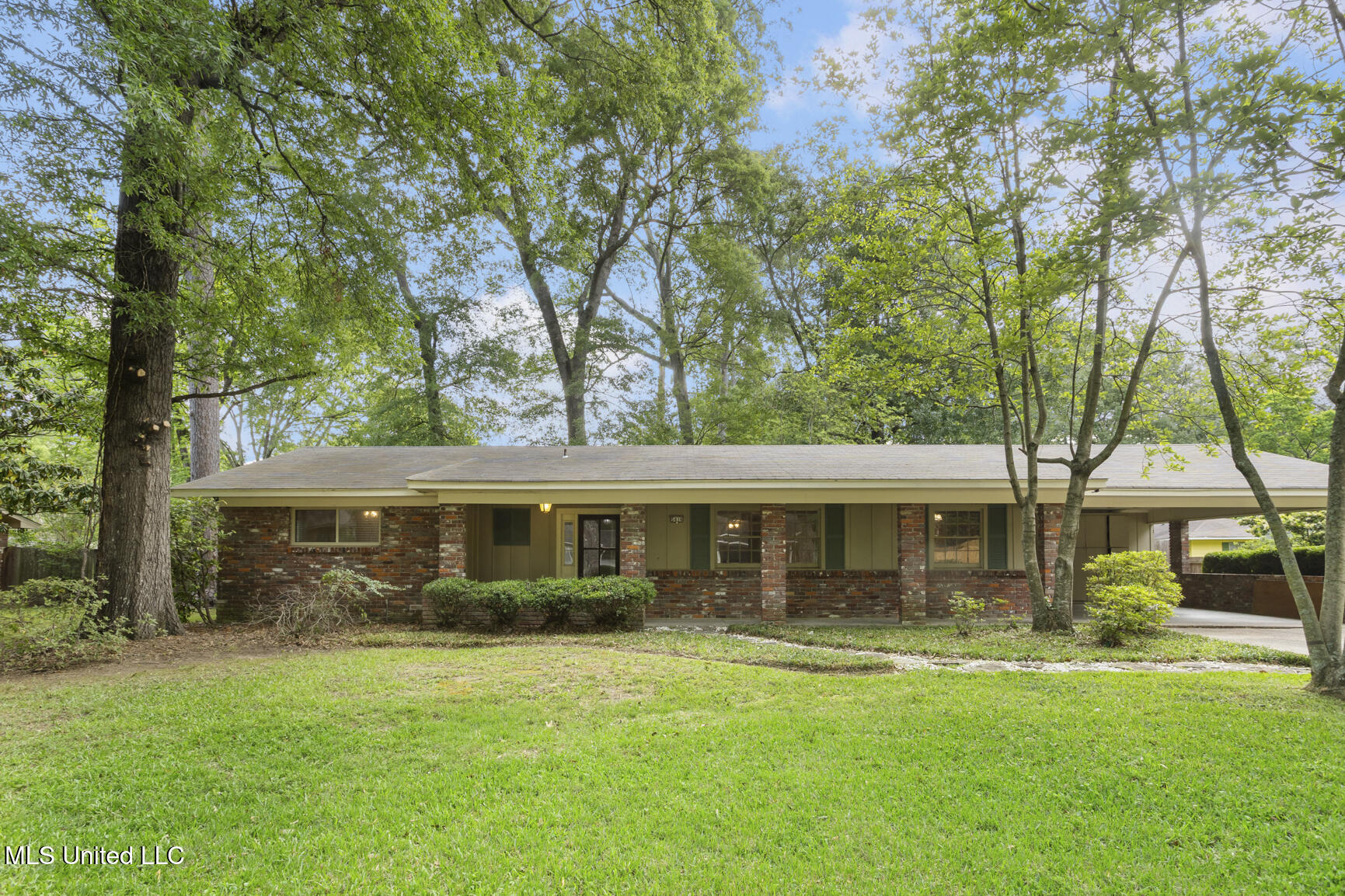 5416 Melwood Drive, Jackson, Mississippi image 1