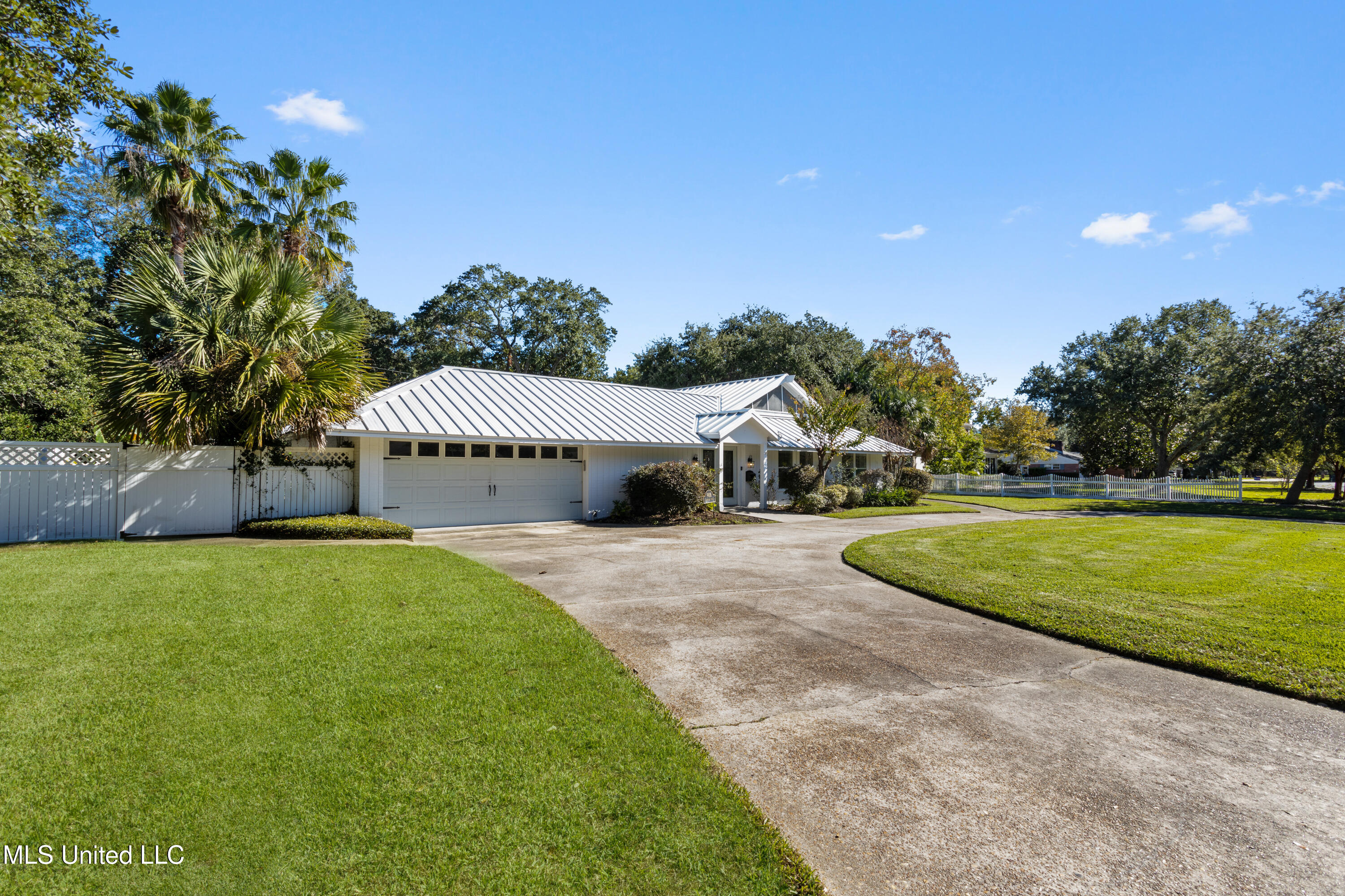 908 Eastwood Street, Pascagoula, Mississippi image 8